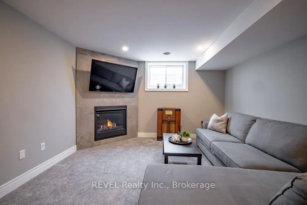 Photo 23 of 94 Julia Drive, Welland, Coyle Creek — HOMEH