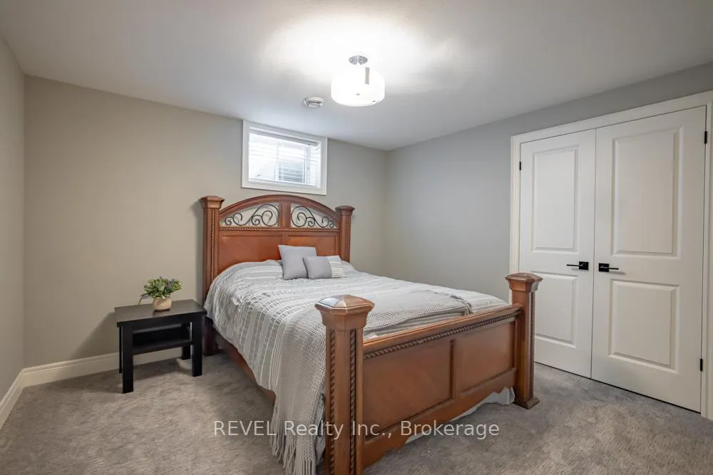 Photo 25 of 94 Julia Drive, Welland, Coyle Creek — HOMEH
