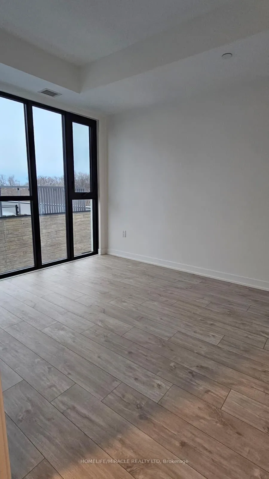 Photo 6 of Unit 409, 750 Whitlock Avenue, Milton, Cobban — HOMEH