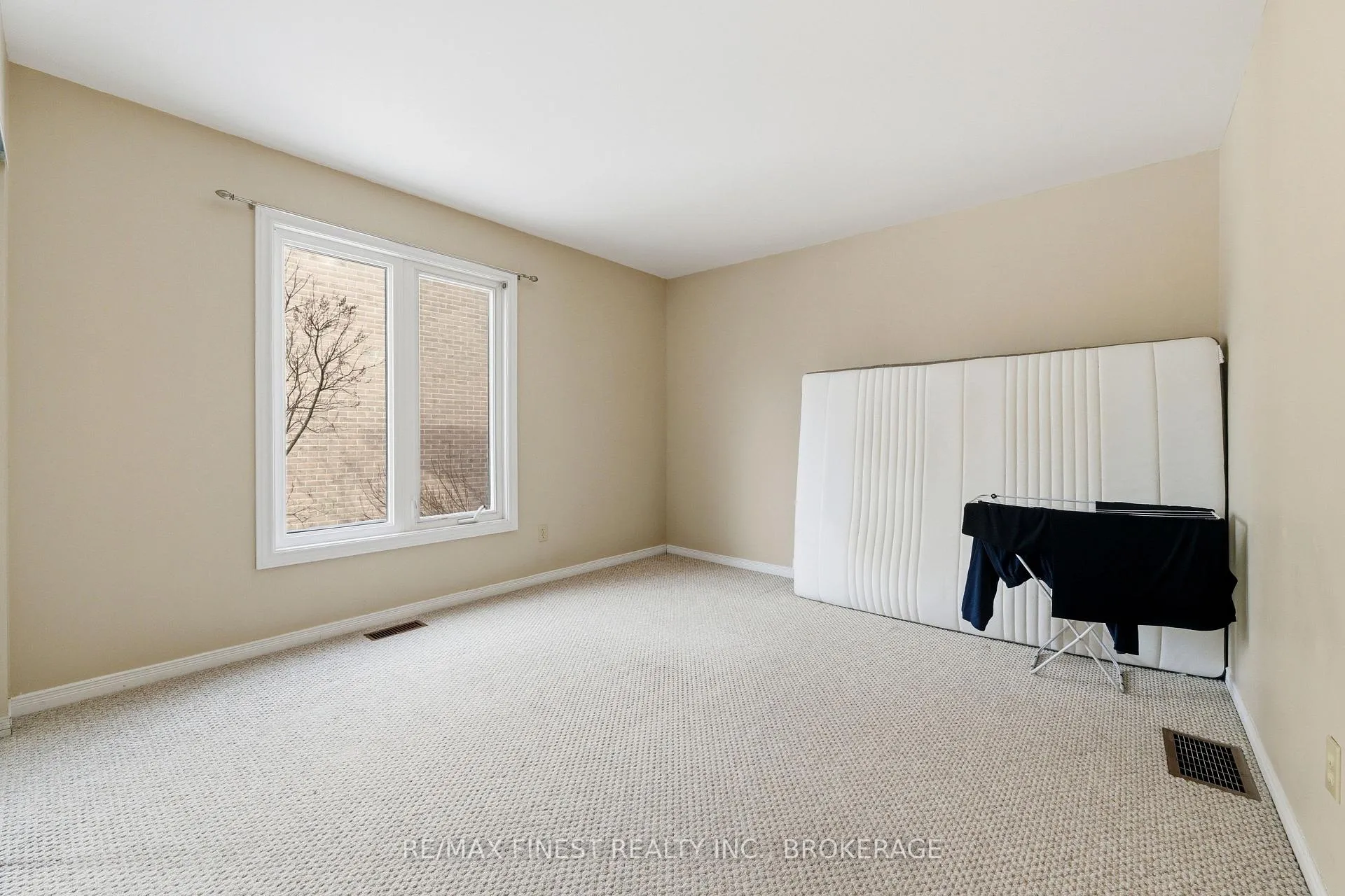 Photo 20 of 953 Lancaster Drive, Kingston, North of Taylor-Kidd Blvd — HOMEH
