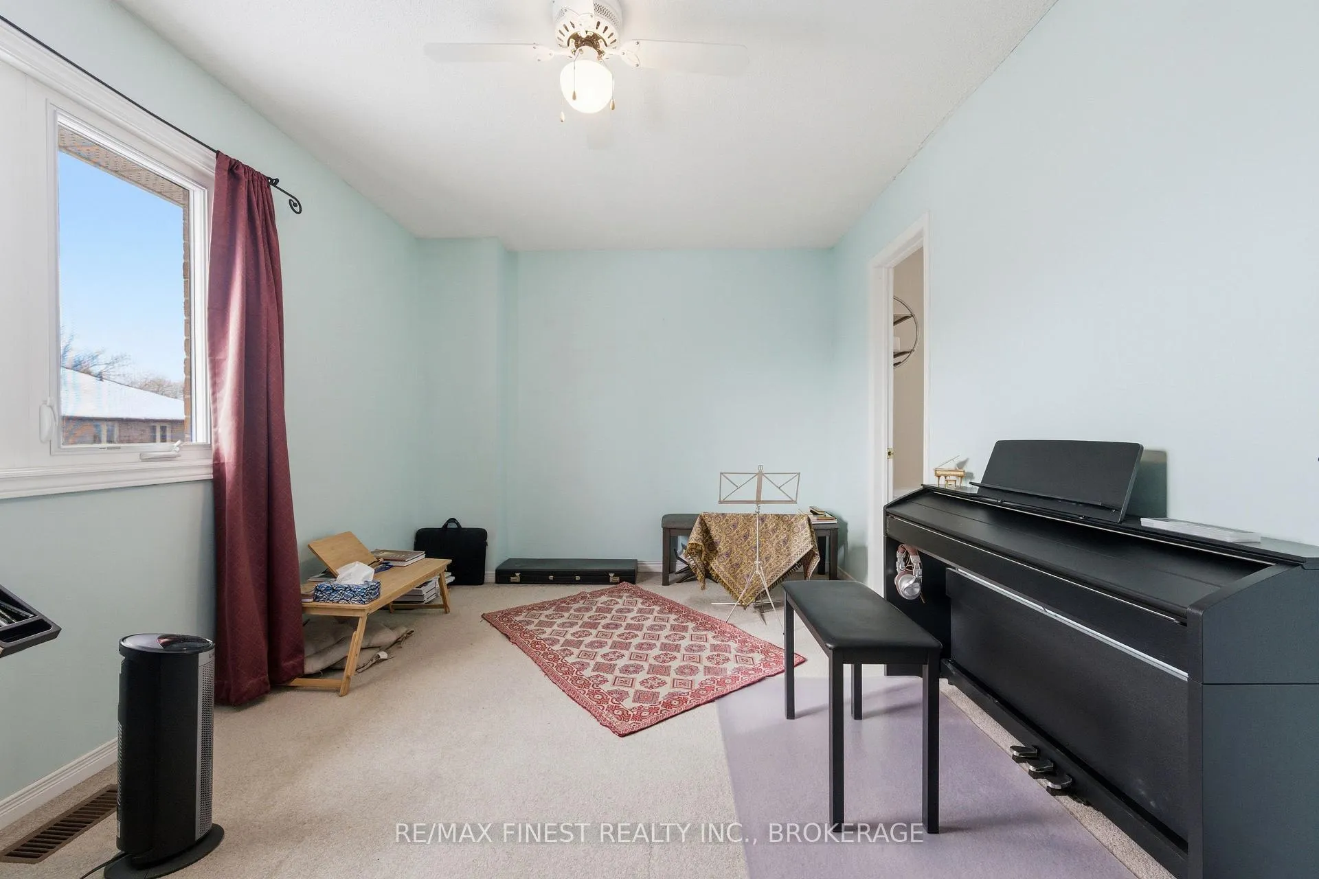 Photo 32 of 953 Lancaster Drive, Kingston, North of Taylor-Kidd Blvd — HOMEH
