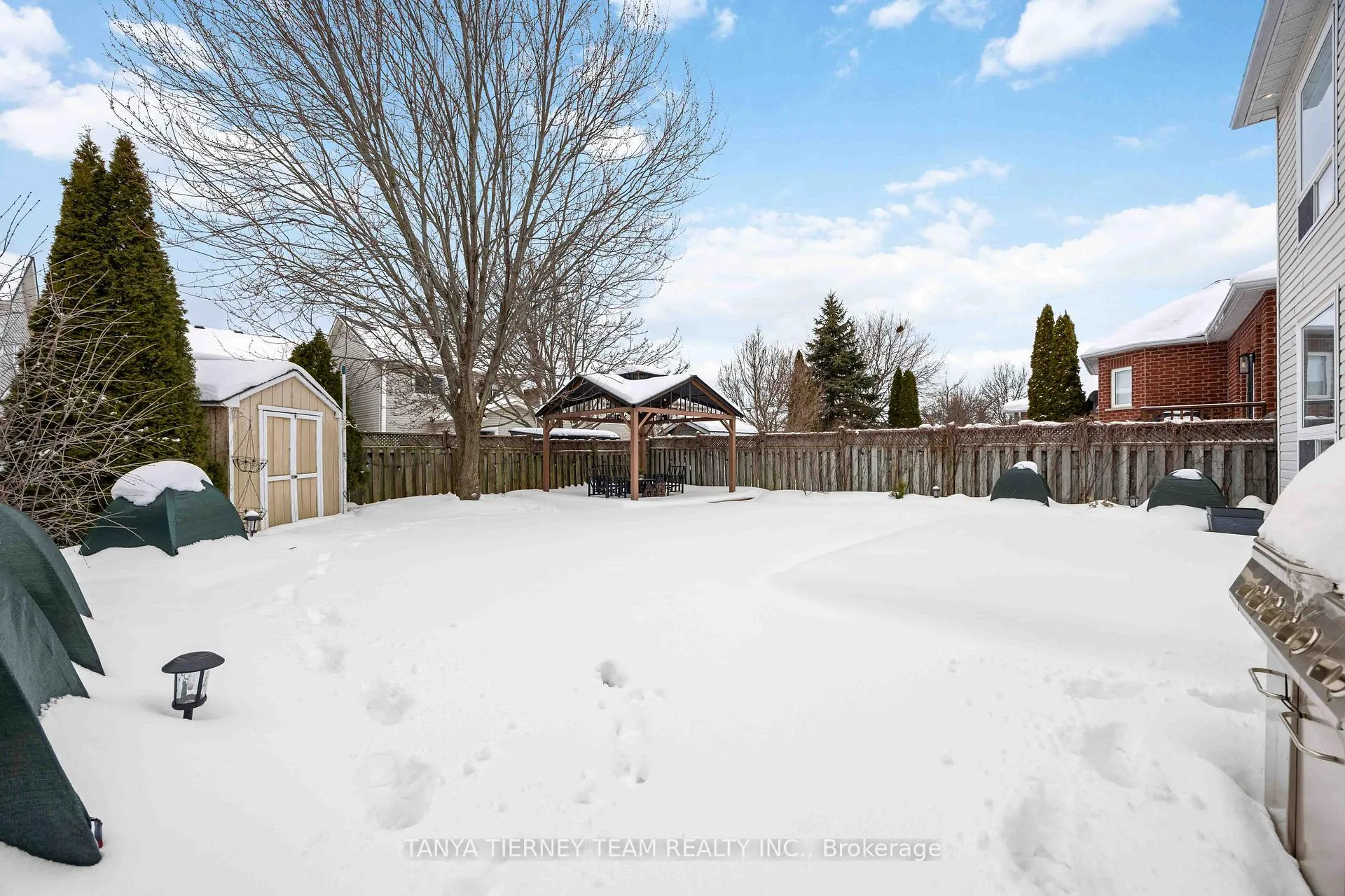 Photo 48 of 9 Holsted Road, Whitby, Brooklin — HOMEH