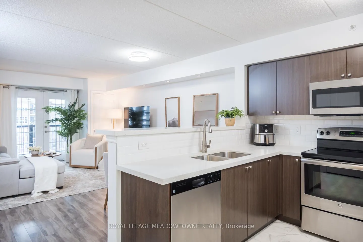 Photo 10 of Unit 312, 1440 Main Street E, Milton, Dempsey — HOMEH