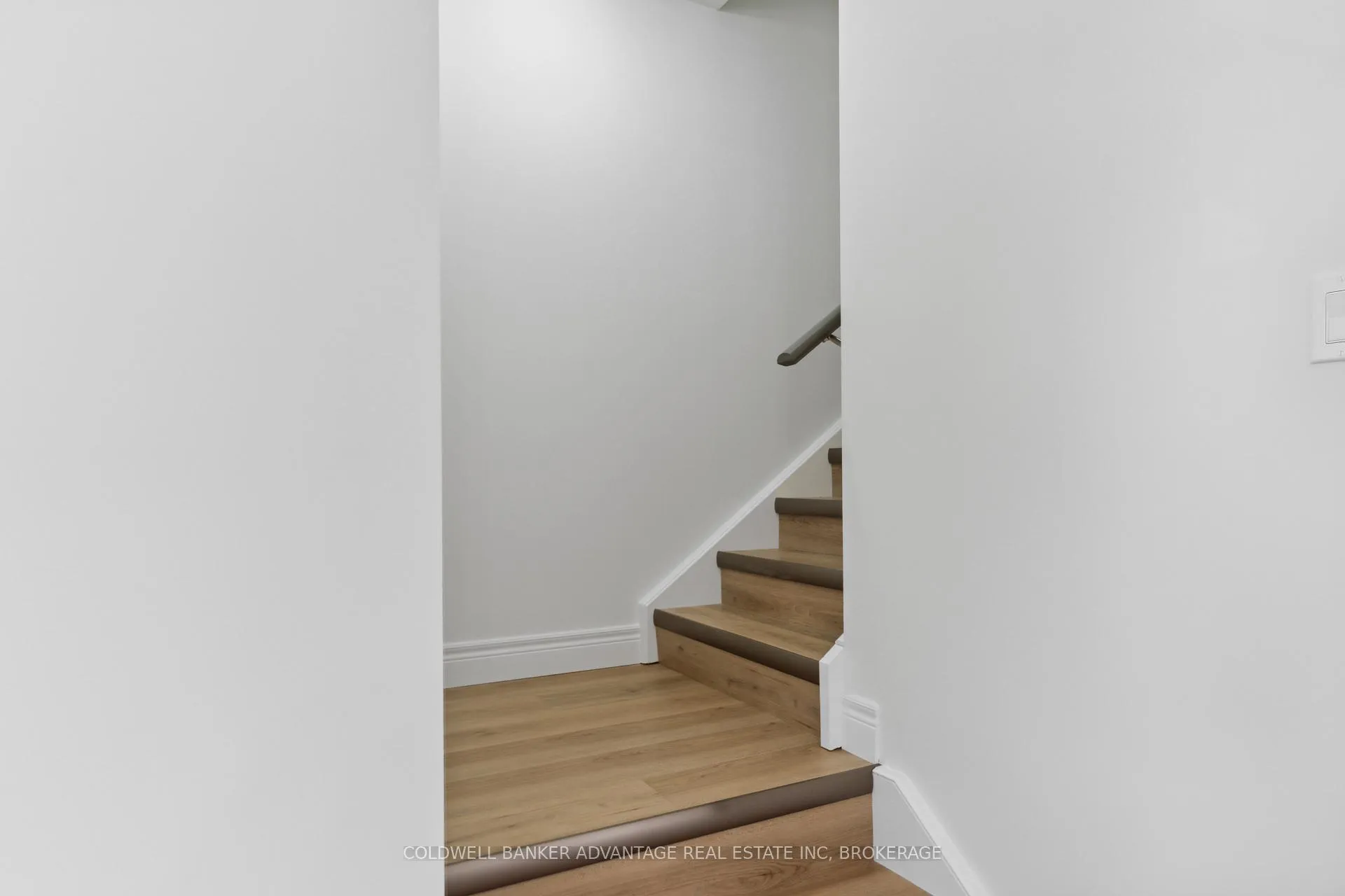 Photo 11 of 40 McMaster Avenue, Welland, Welland Downtown — HOMEH
