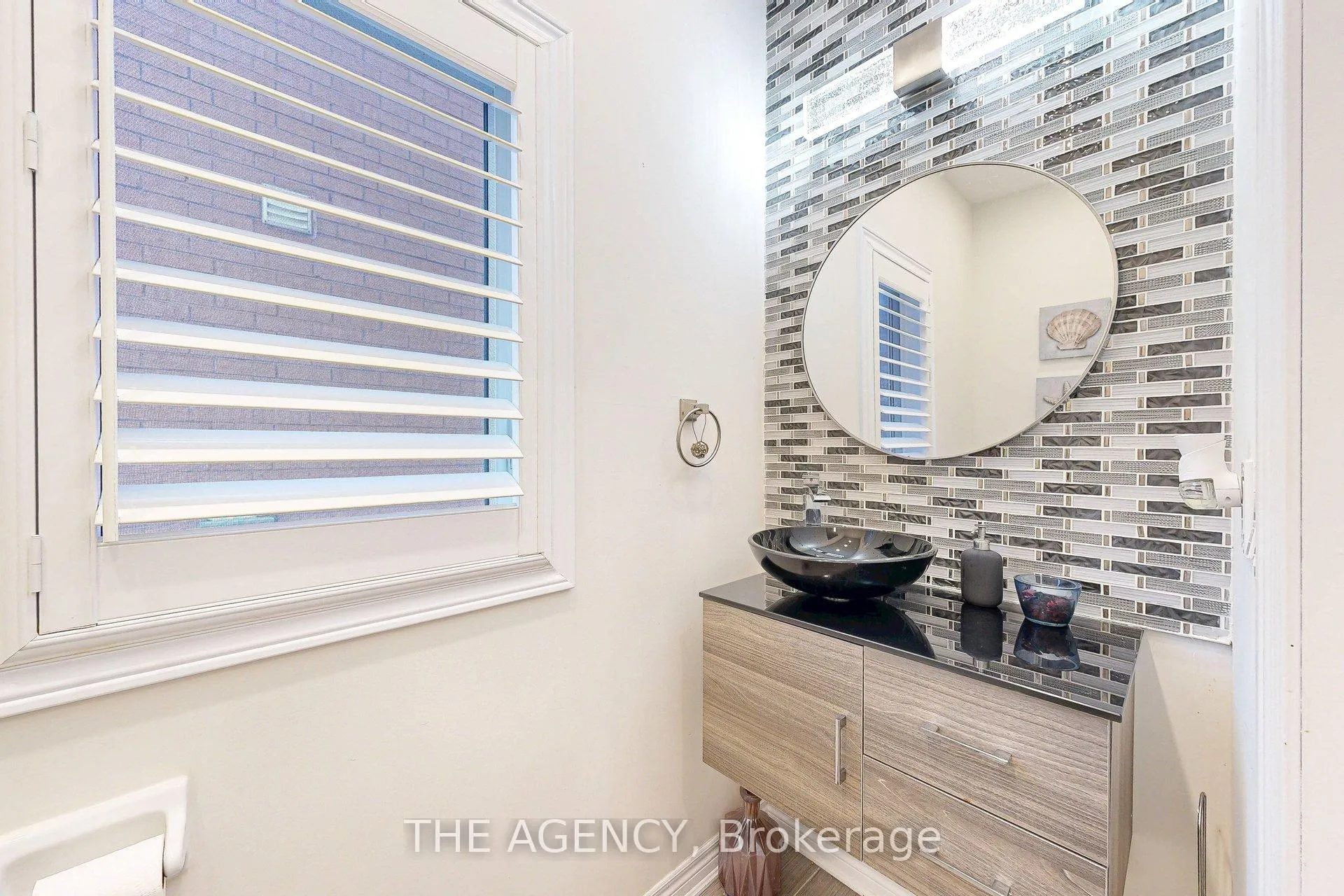 Photo 8 of 229 Andrews Trail, Milton, Clarke — HOMEH
