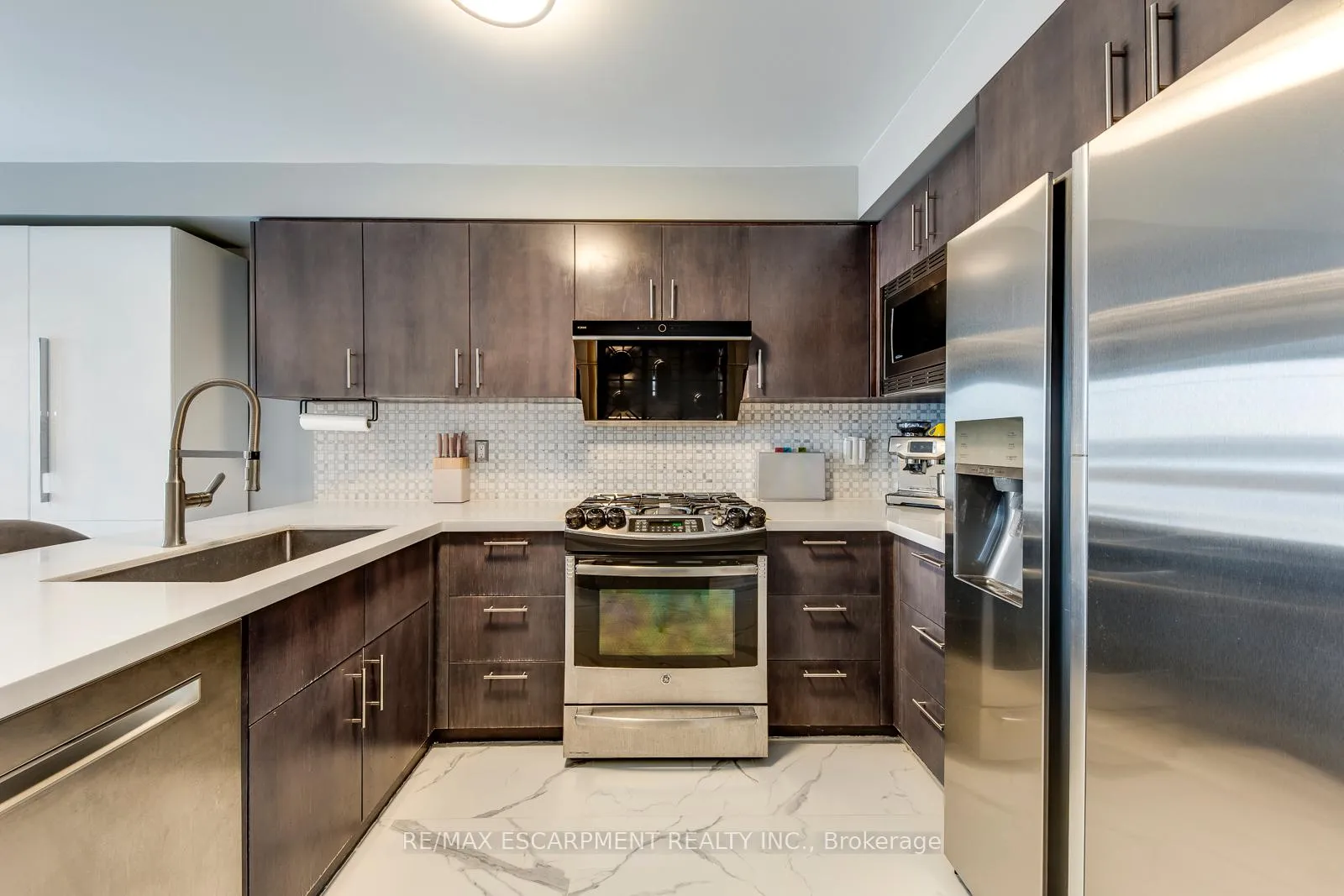 Photo 17 of 80 Beaverbrook Crescent, Vaughan, Rural Vaughan — HOMEH
