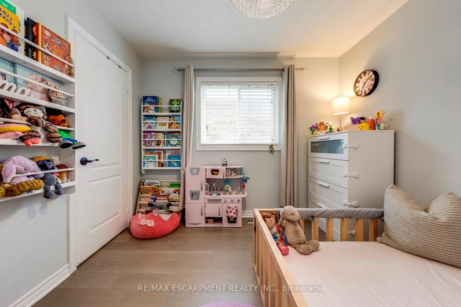 Photo 36 of 80 Beaverbrook Crescent, Vaughan, Rural Vaughan — HOMEH