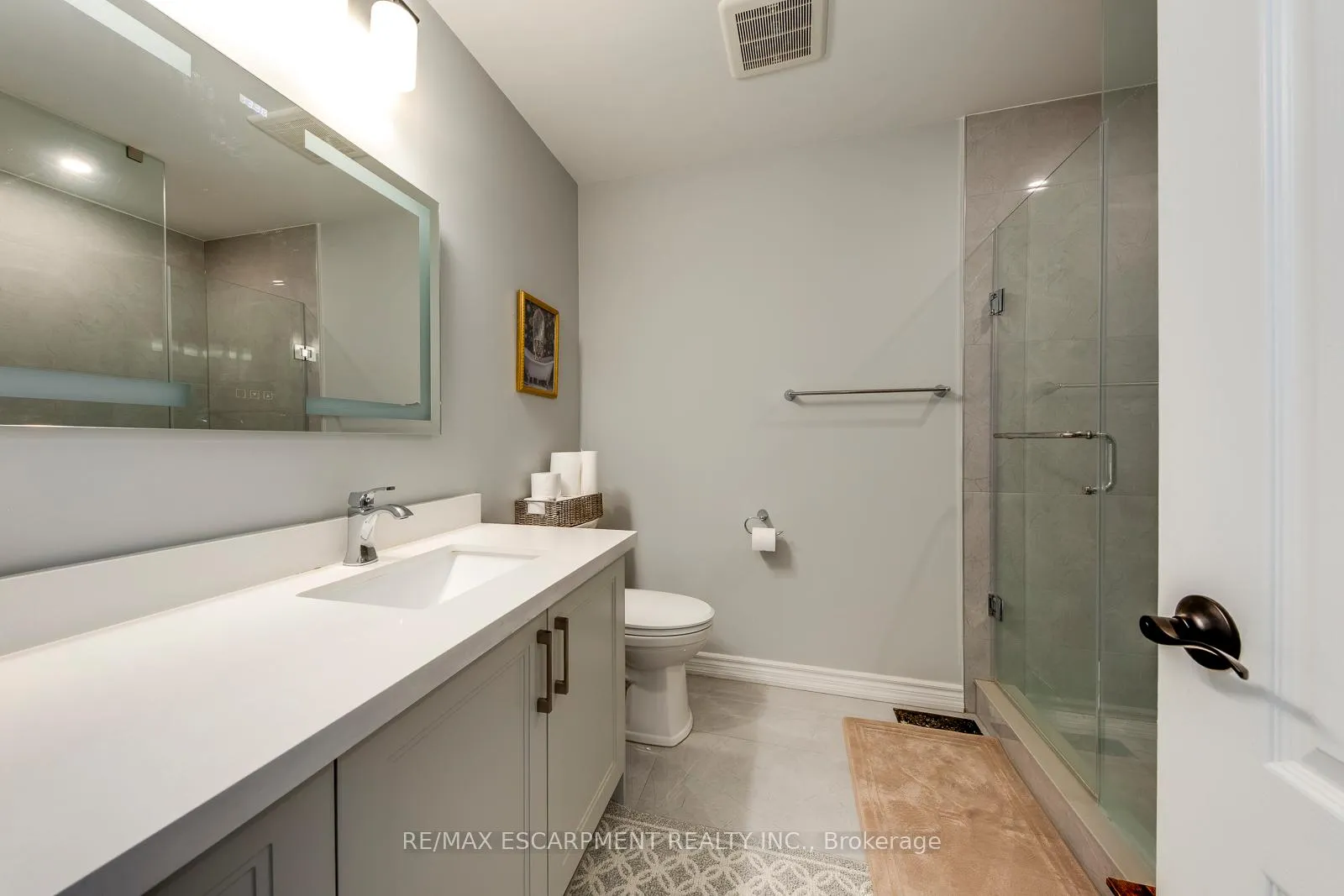 Photo 37 of 80 Beaverbrook Crescent, Vaughan, Rural Vaughan — HOMEH