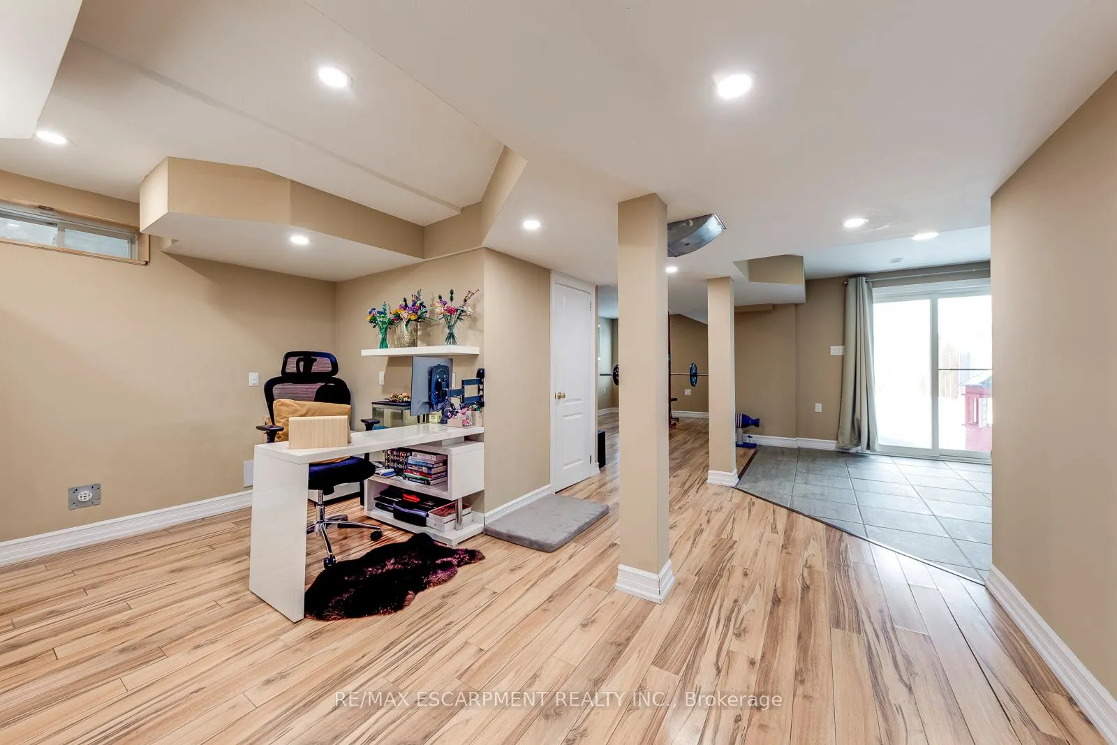 Photo 40 of 80 Beaverbrook Crescent, Vaughan, Rural Vaughan — HOMEH