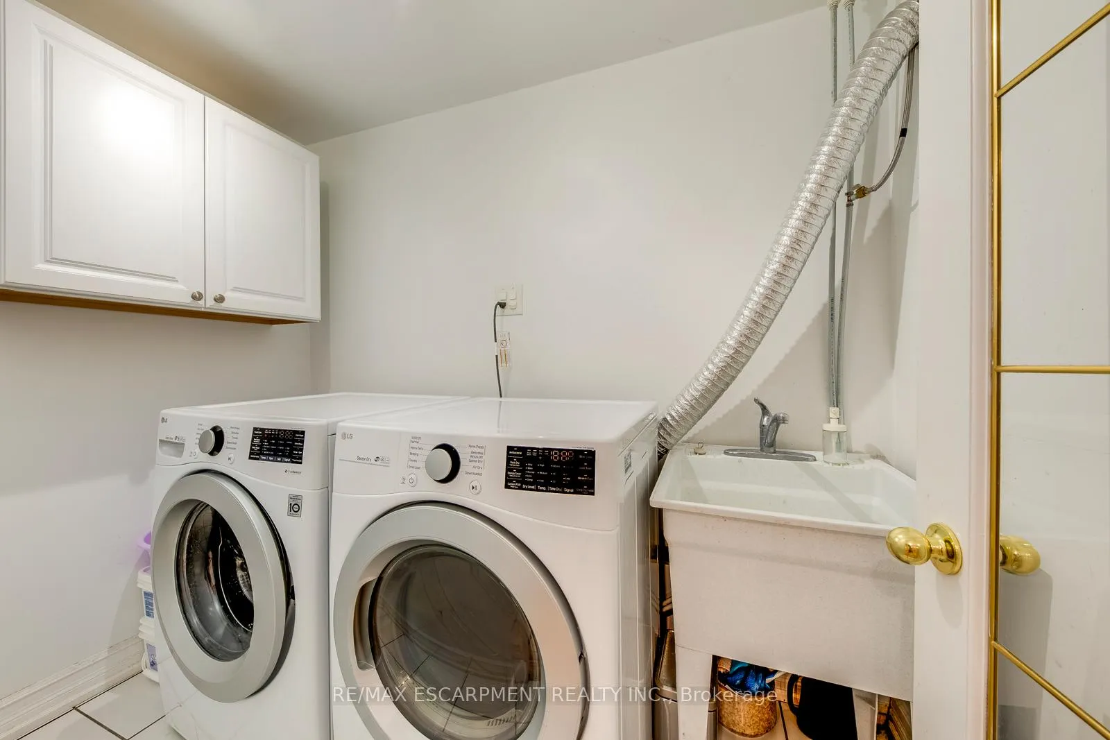 Photo 45 of 80 Beaverbrook Crescent, Vaughan, Rural Vaughan — HOMEH