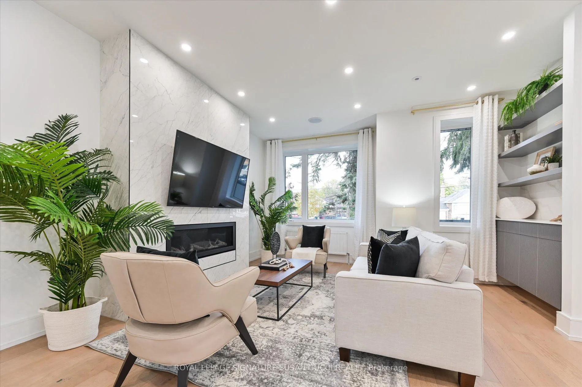 Photo 6 of 32 Treadway Boulevard, Toronto, East York — HOMEH