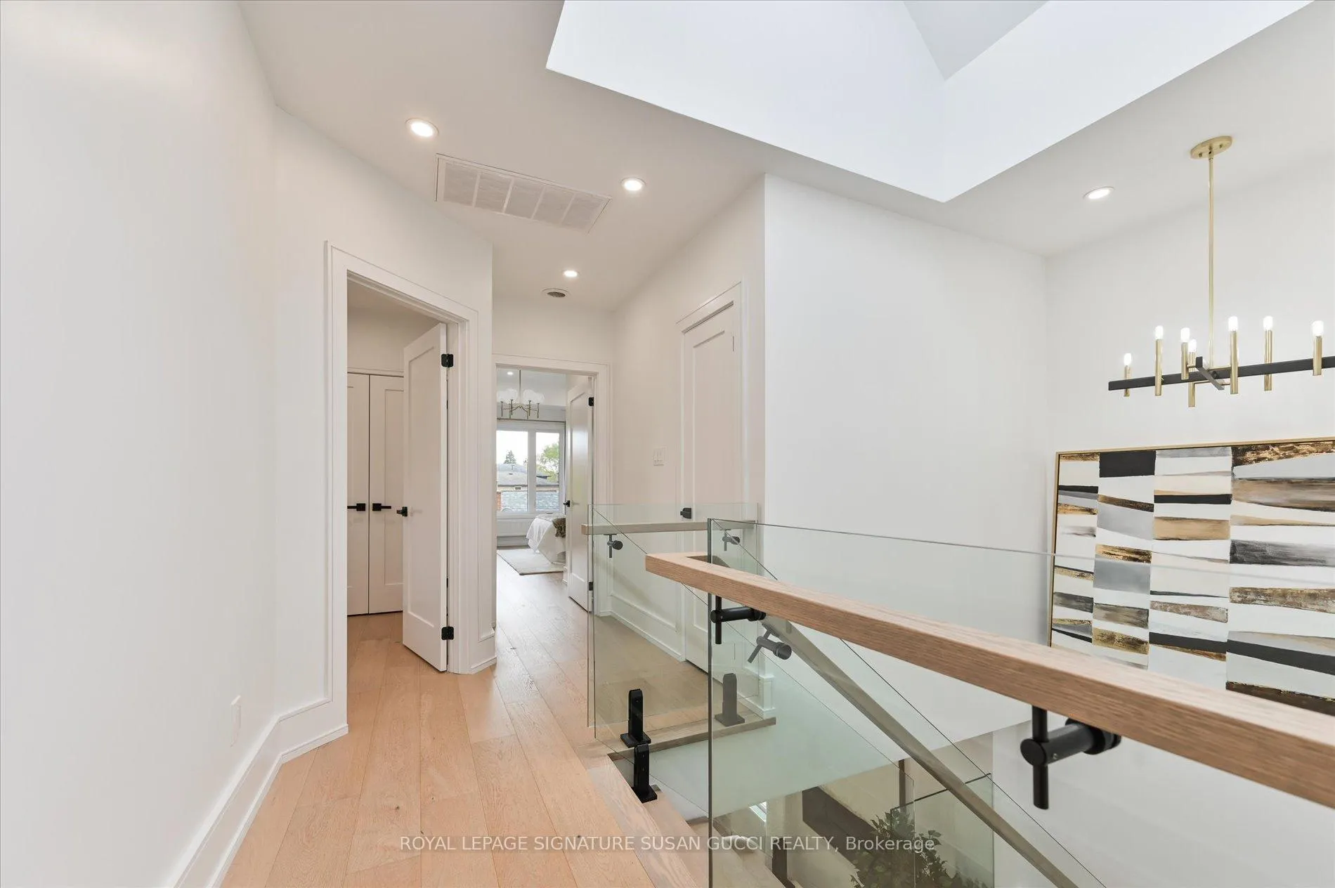 Photo 18 of 32 Treadway Boulevard, Toronto, East York — HOMEH