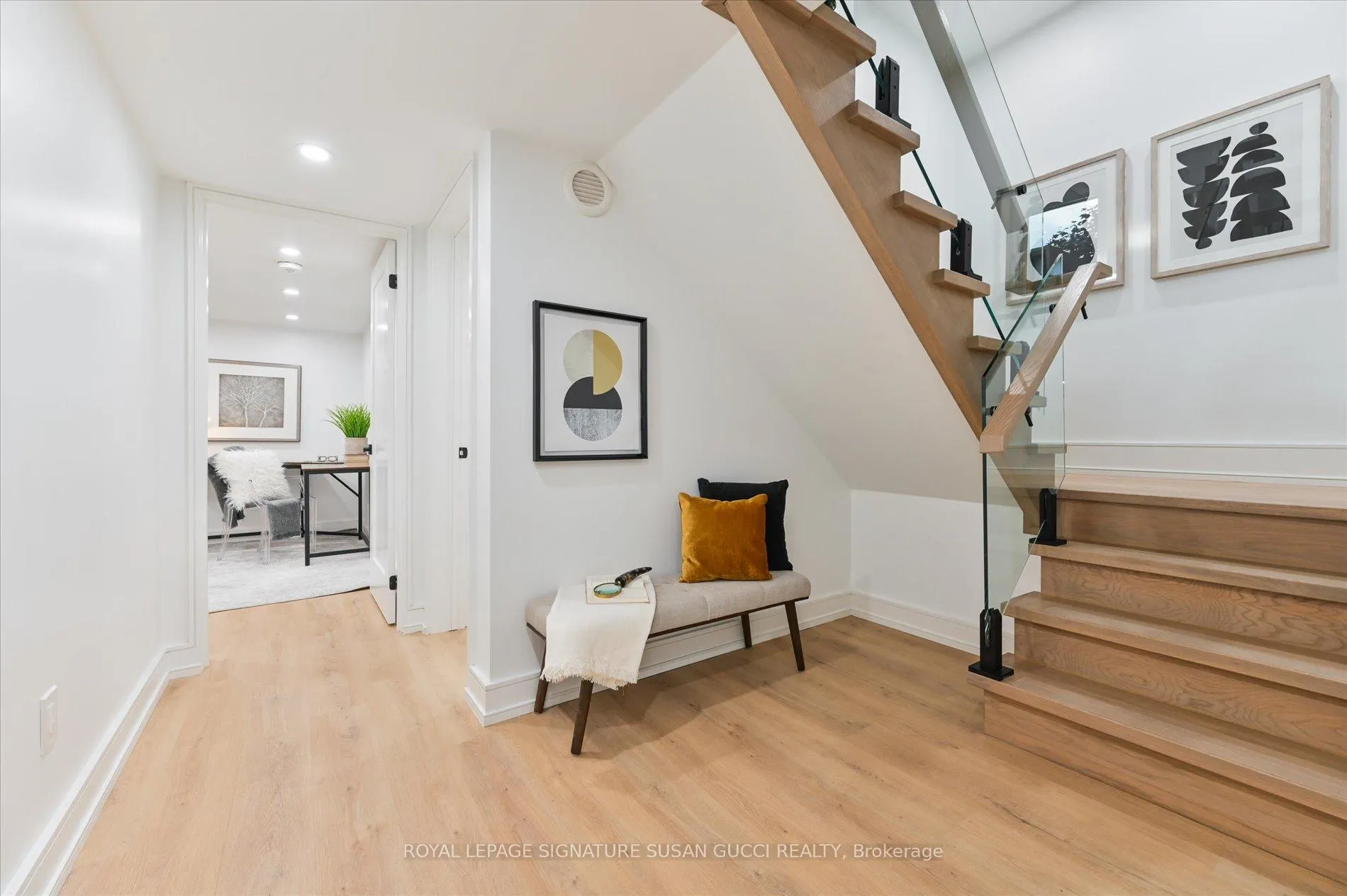 Photo 33 of 32 Treadway Boulevard, Toronto, East York — HOMEH