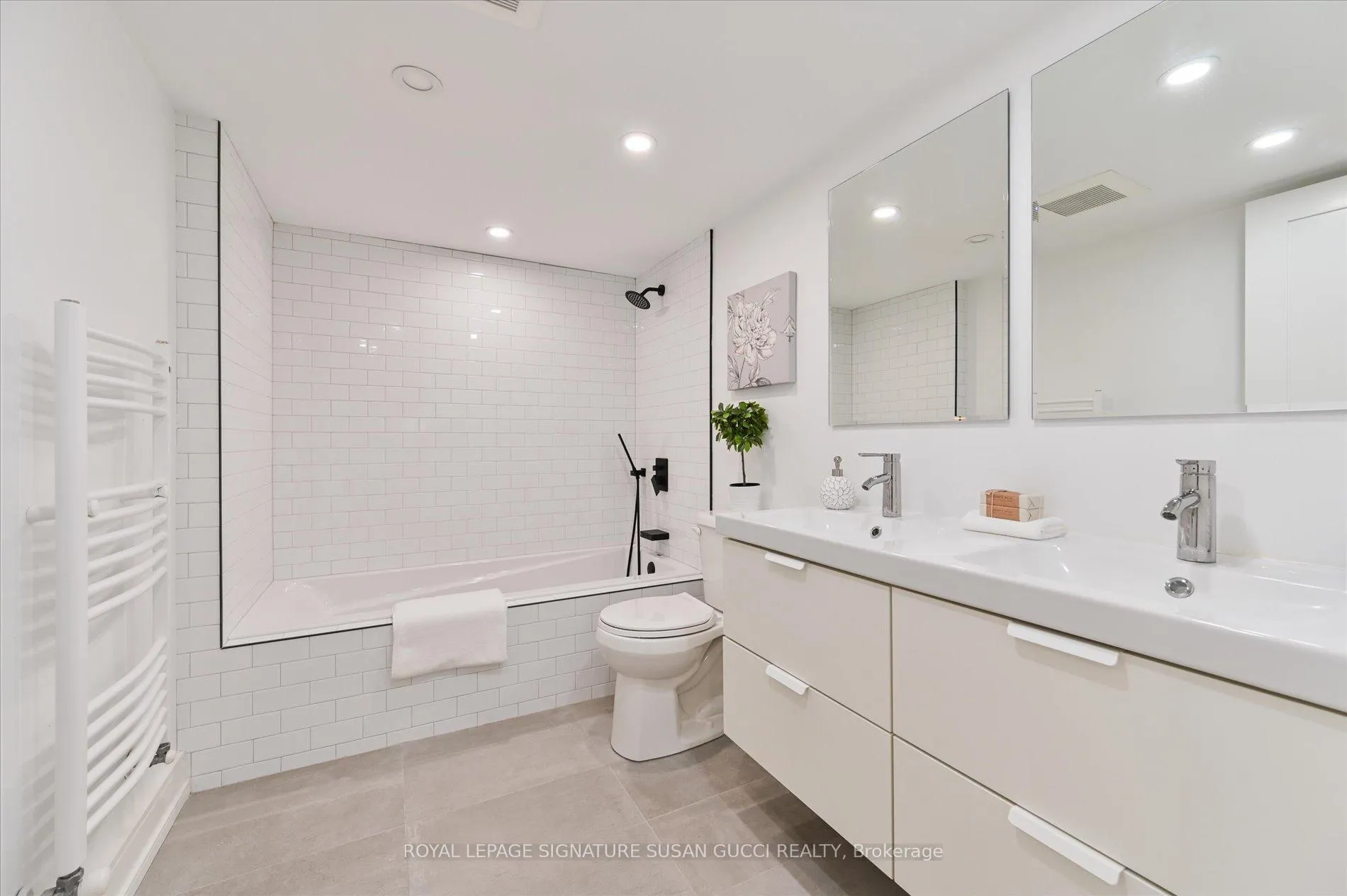 Photo 38 of 32 Treadway Boulevard, Toronto, East York — HOMEH