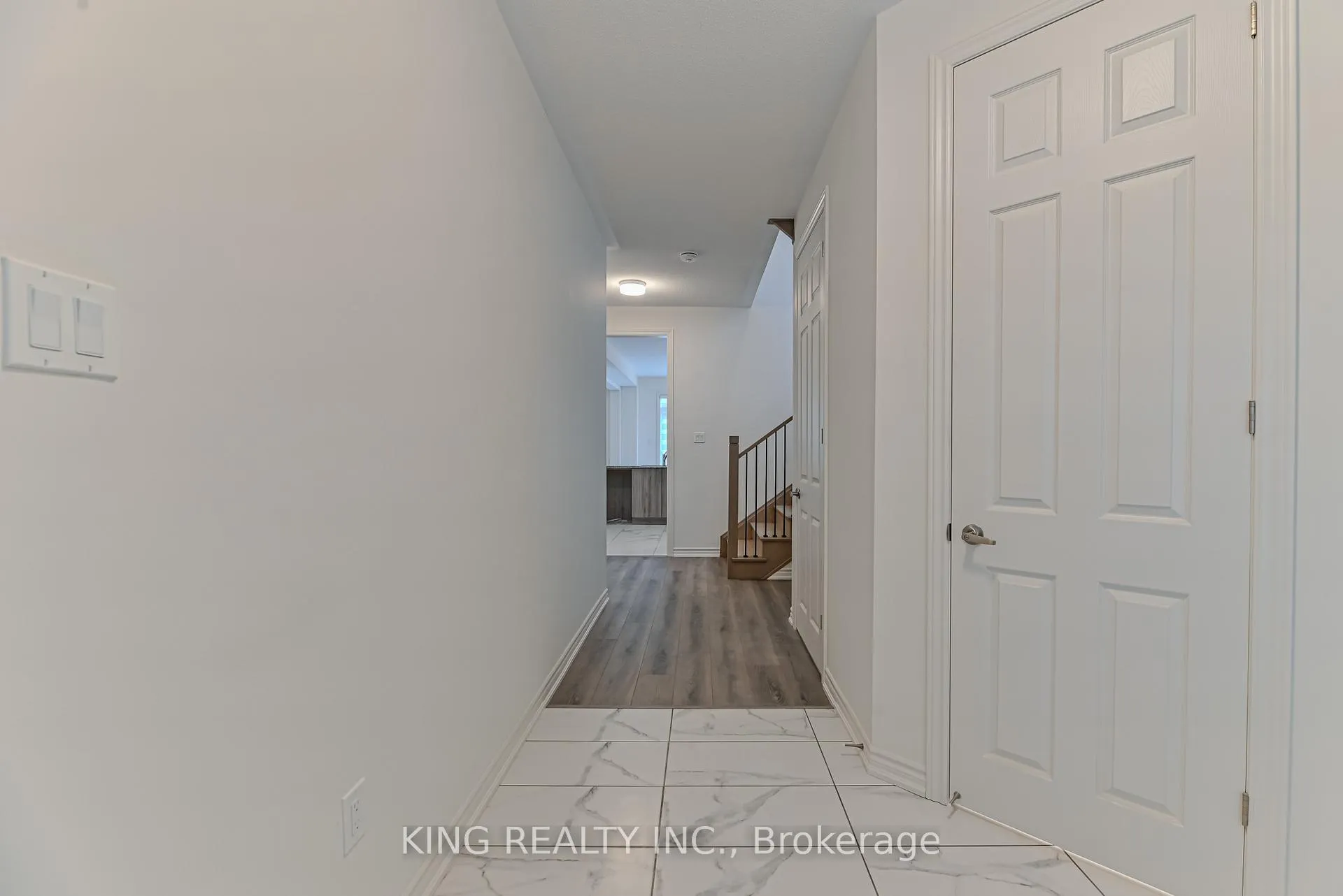 Photo 2 of 1123 Denton Drive, Cobourg — HOMEH