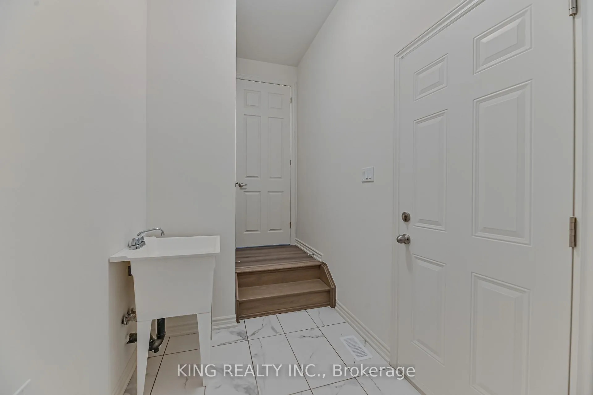 Photo 27 of 1123 Denton Drive, Cobourg — HOMEH