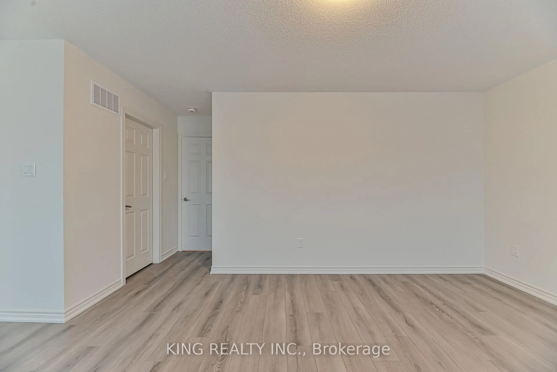 Photo 32 of 1123 Denton Drive, Cobourg — HOMEH