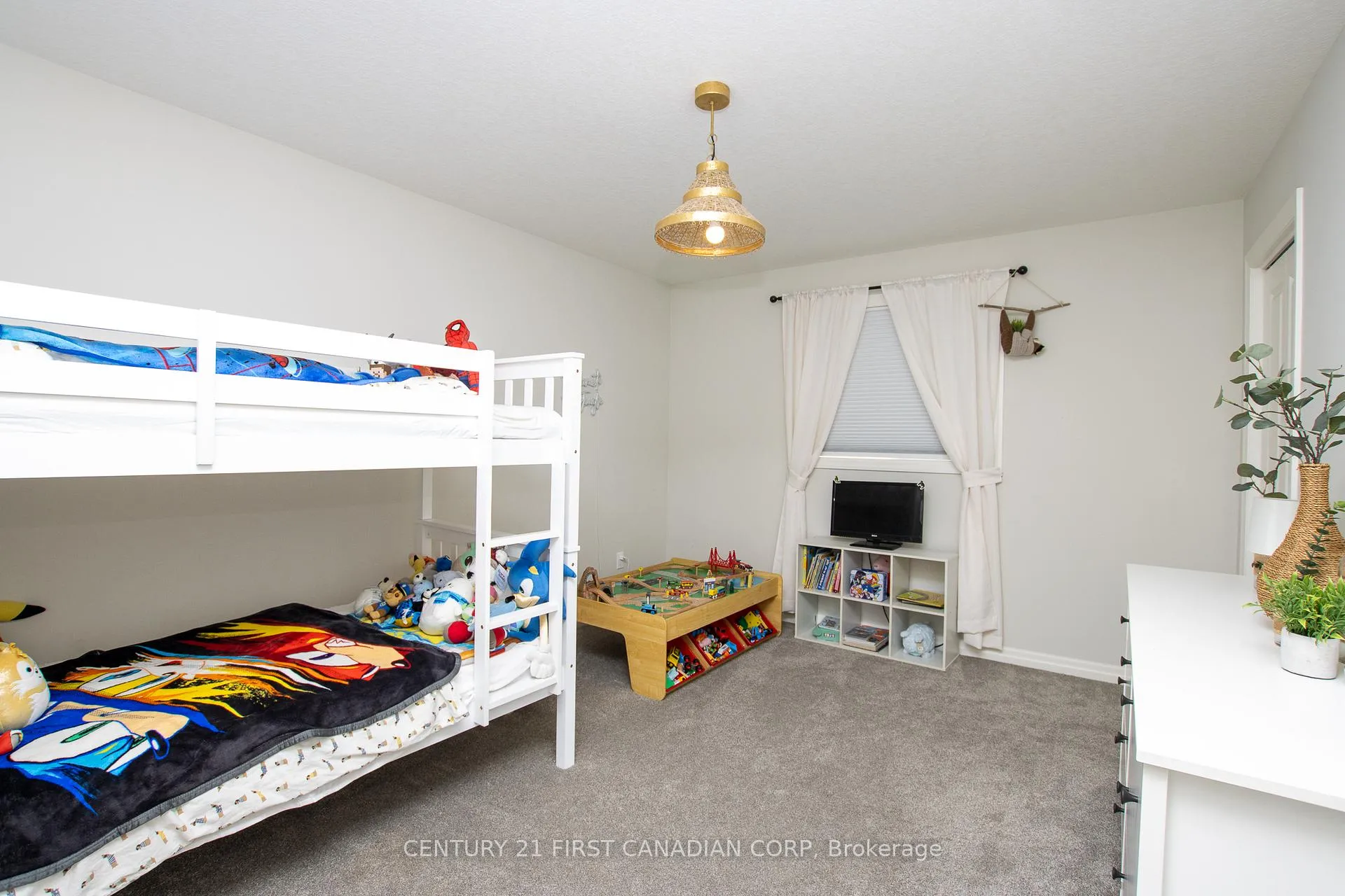 Photo 19 of 16 Arnold Street, Tillsonburg — HOMEH