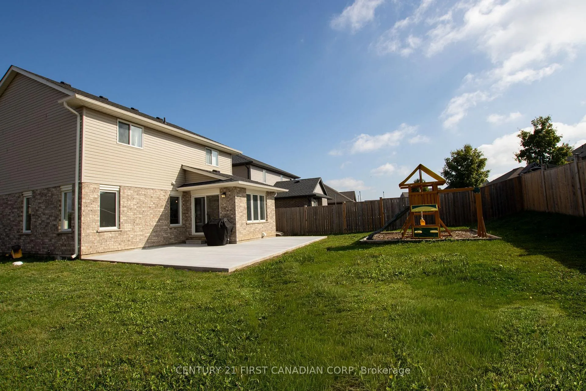 Photo 26 of 16 Arnold Street, Tillsonburg — HOMEH