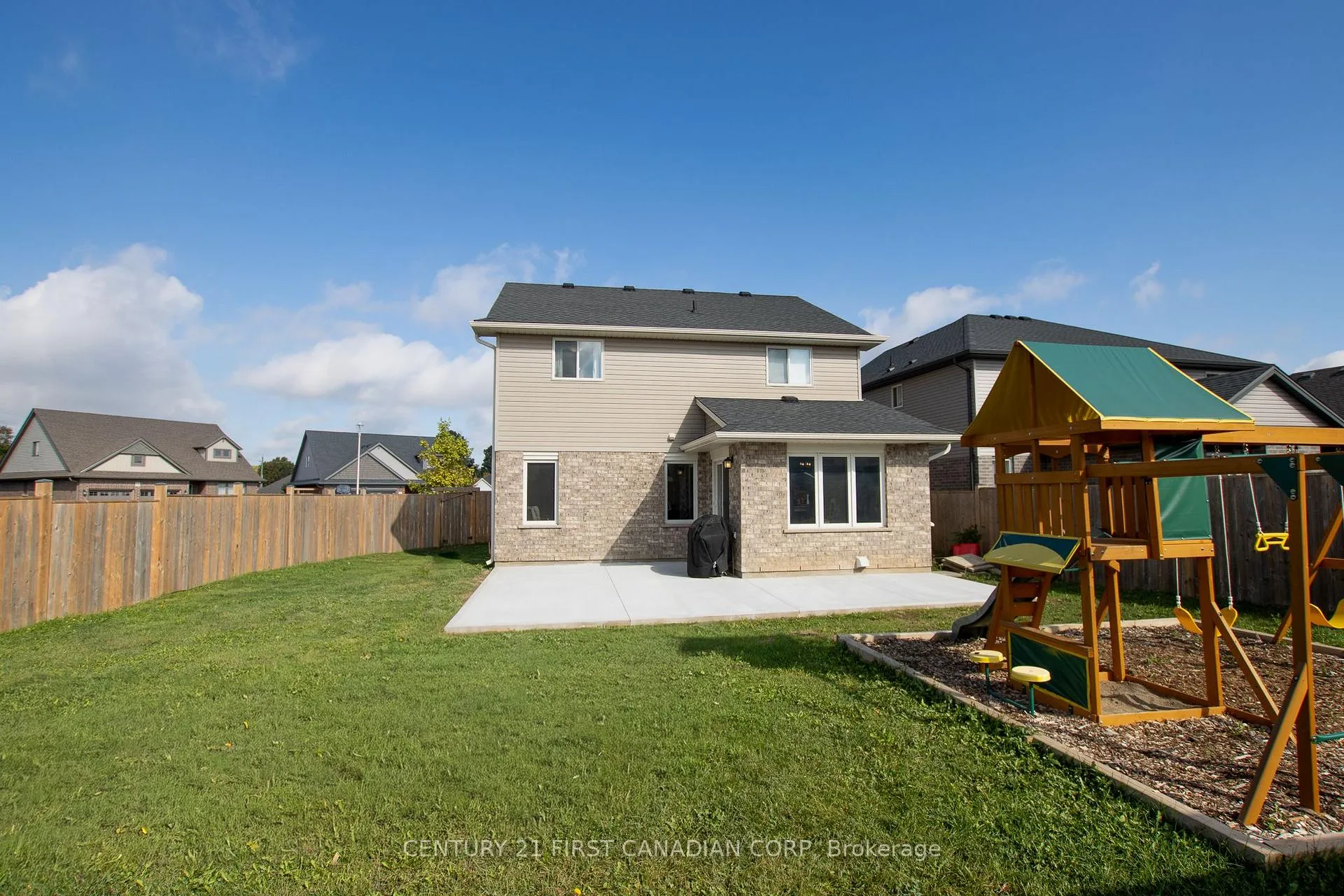 Photo 28 of 16 Arnold Street, Tillsonburg — HOMEH