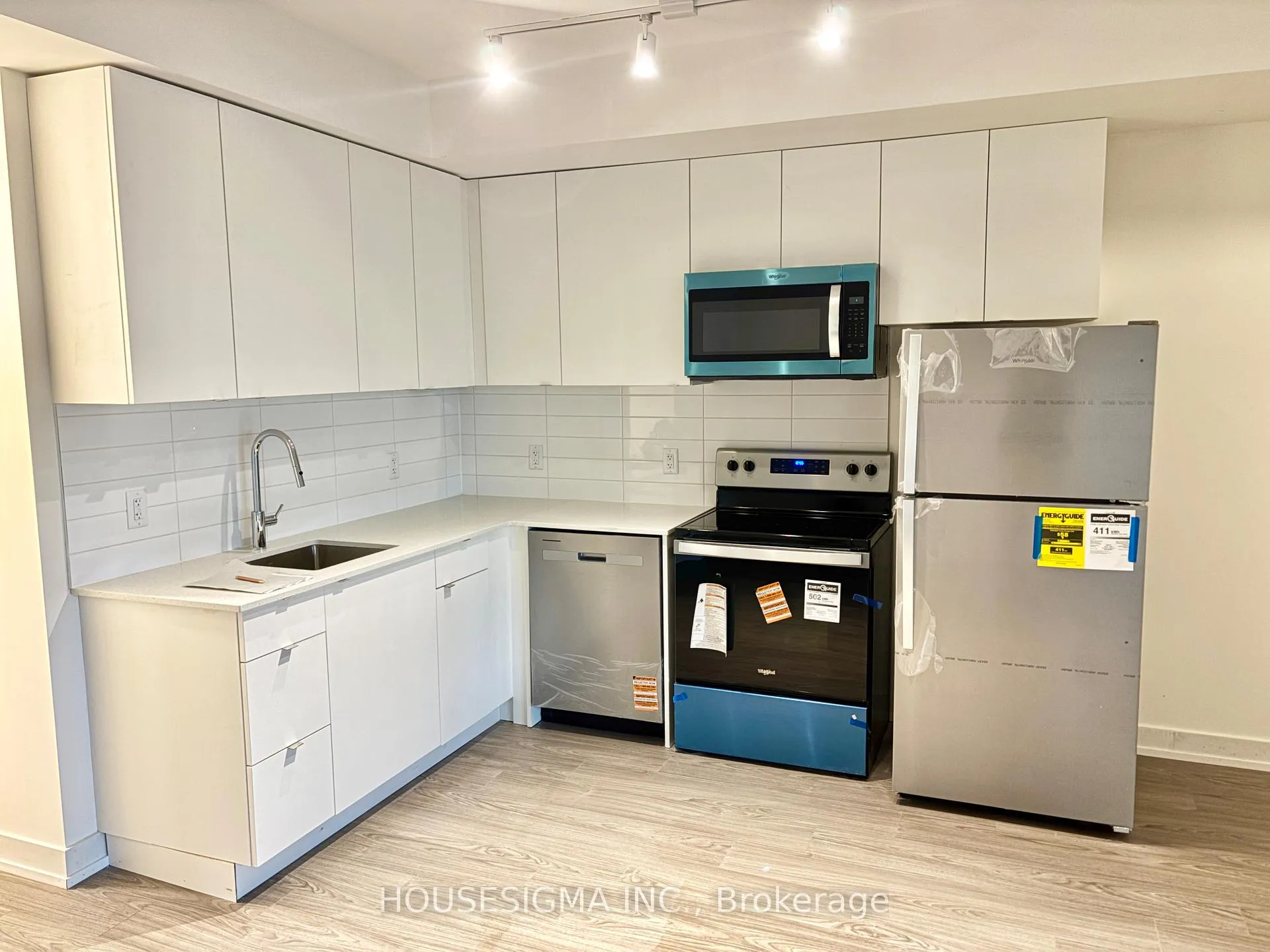 Photo 2 of Unit 103A, 16 Melbourne Avenue, St. Catharines, E. Chester — HOMEH