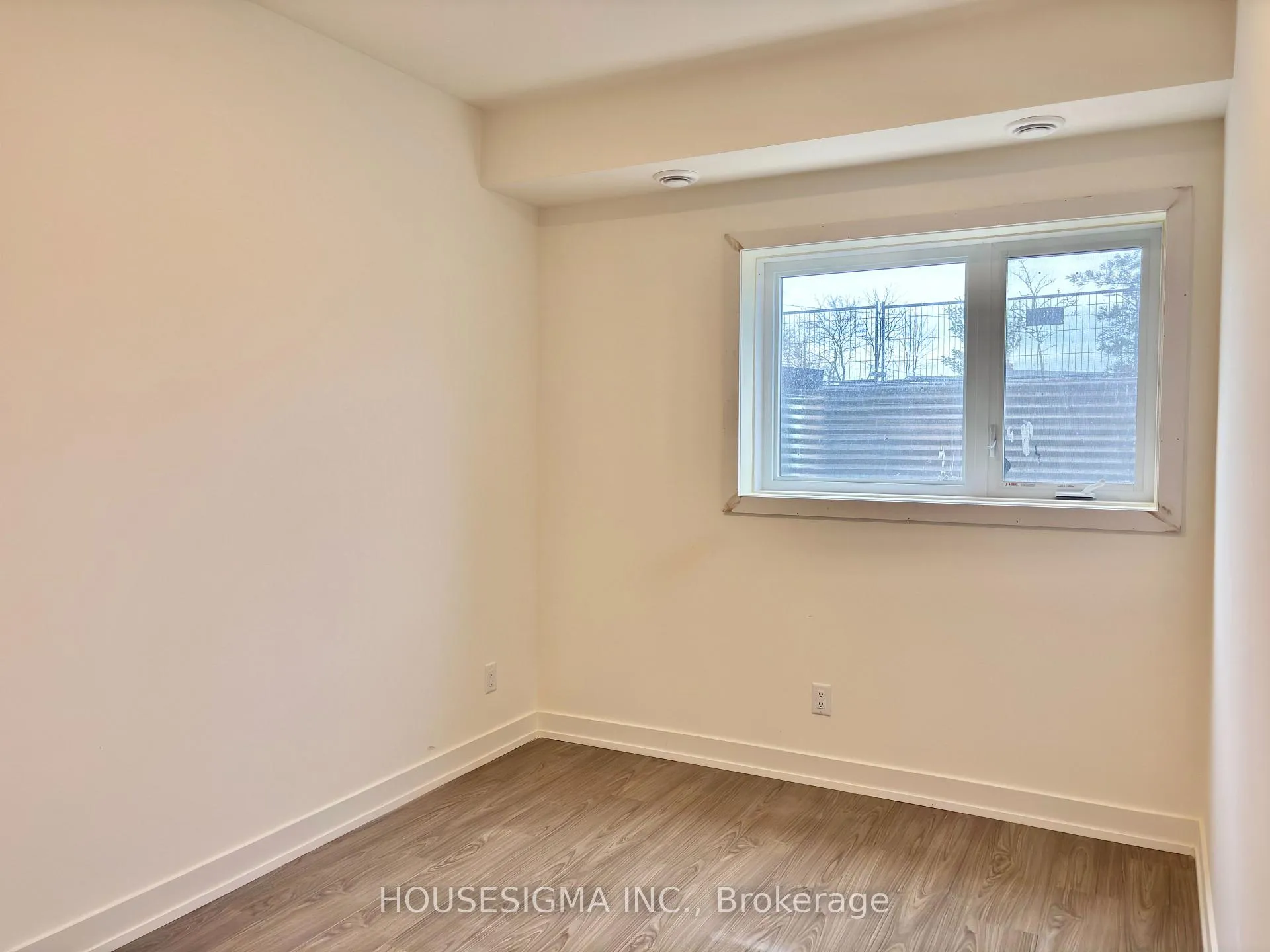 Photo 13 of Unit 103A, 16 Melbourne Avenue, St. Catharines, E. Chester — HOMEH