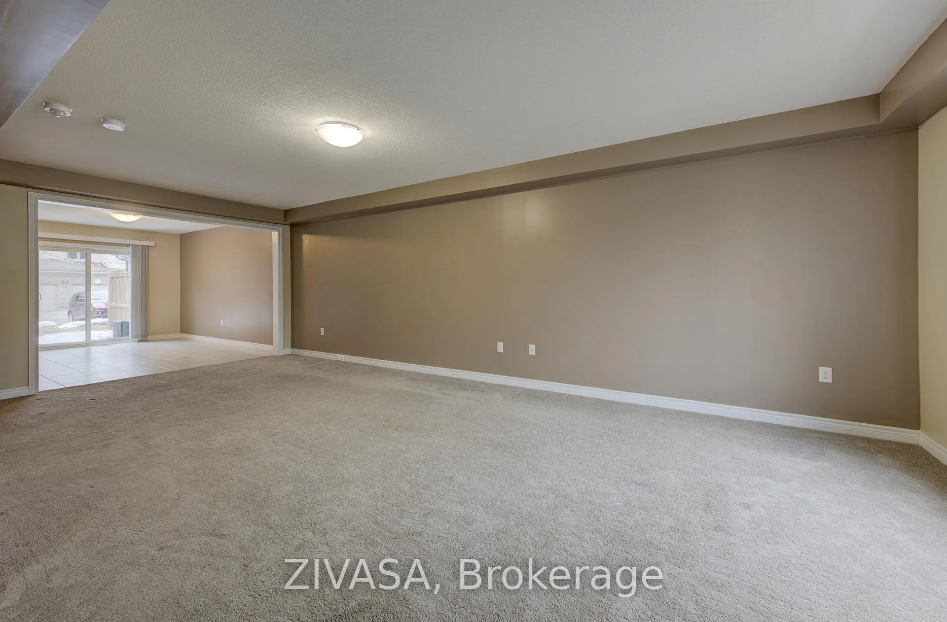 Photo 6 of Unit 32, 14 Amos Drive, Guelph, Kortright East — HOMEH
