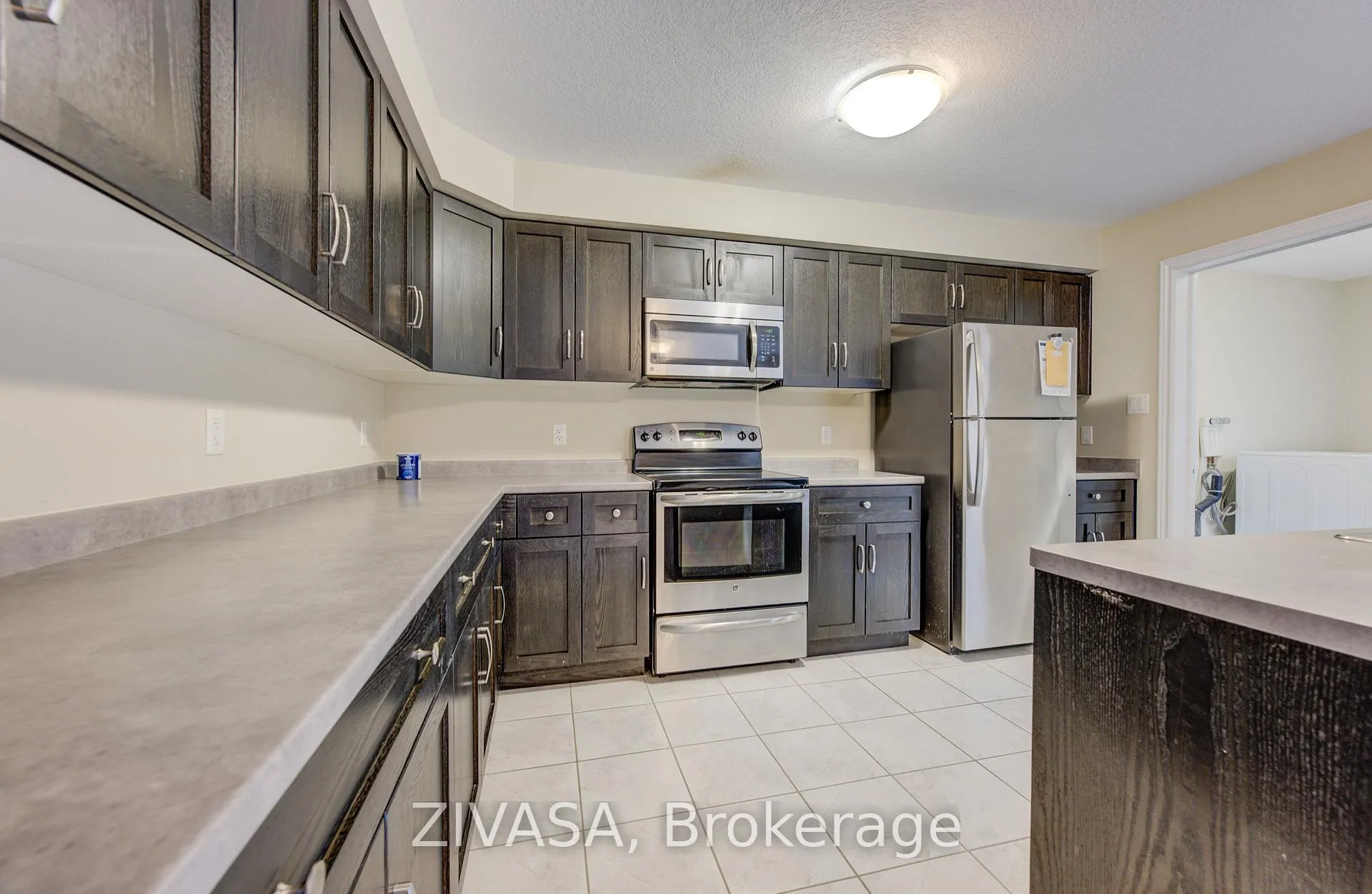 Photo 11 of Unit 32, 14 Amos Drive, Guelph, Kortright East — HOMEH
