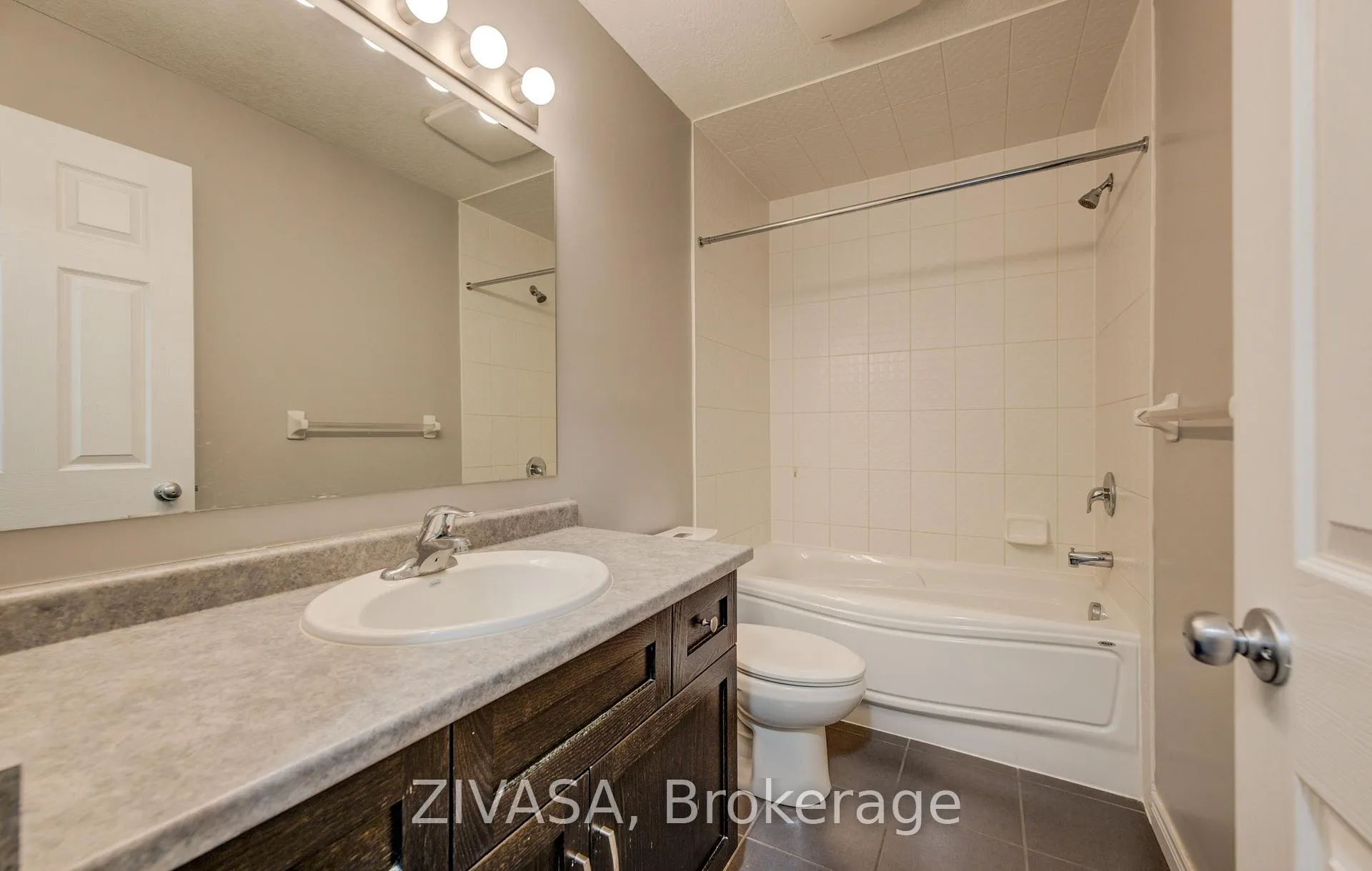 Photo 19 of Unit 32, 14 Amos Drive, Guelph, Kortright East — HOMEH