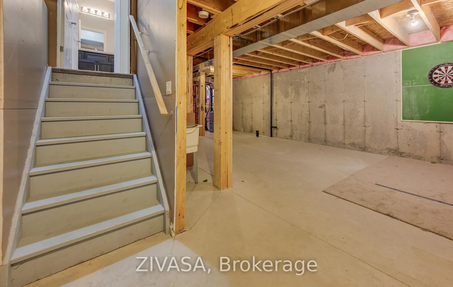 Photo 21 of Unit 32, 14 Amos Drive, Guelph, Kortright East — HOMEH