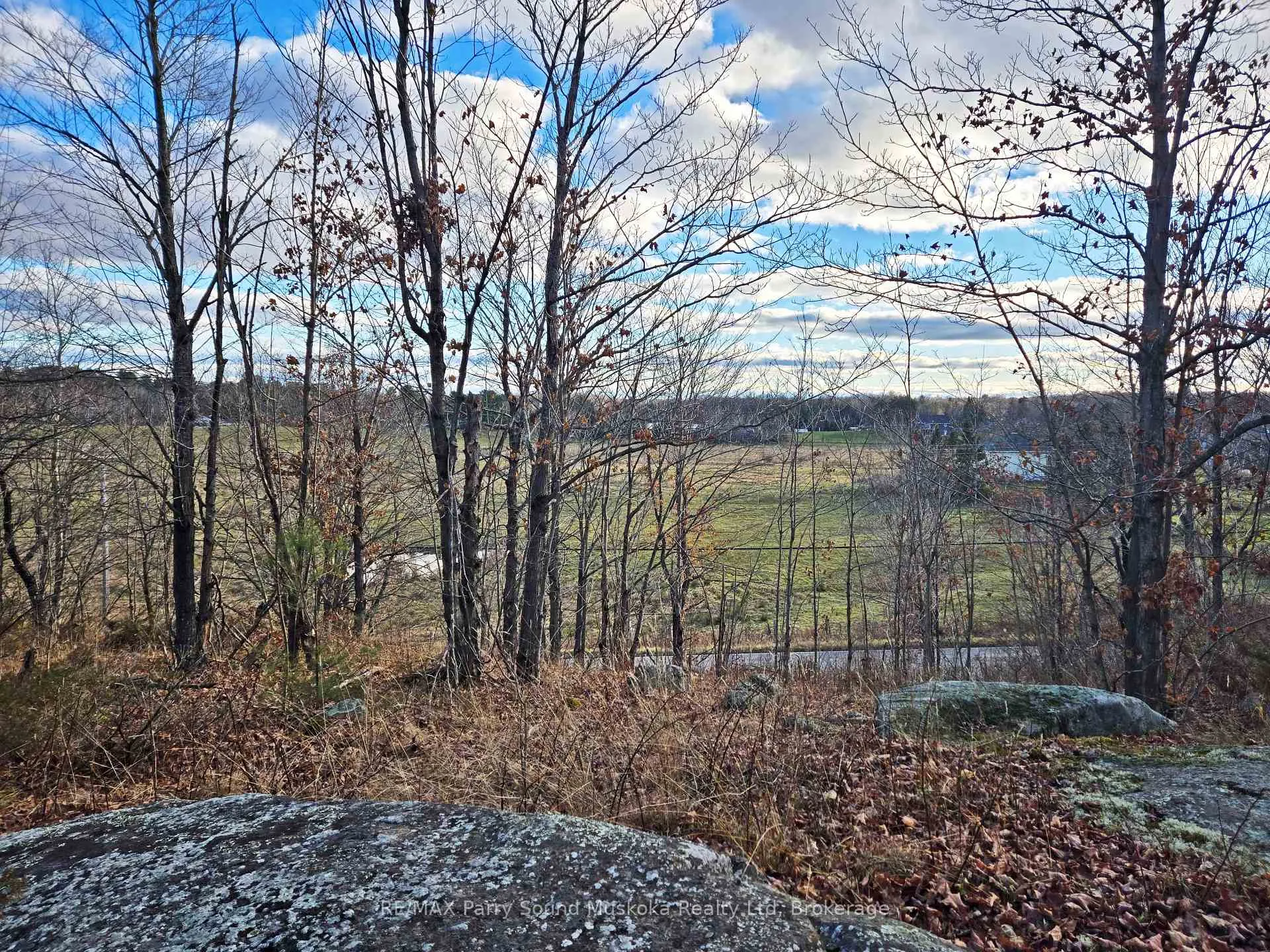 Photo 2 of 19 Turtle Lane, Seguin, McKellar — HOMEH