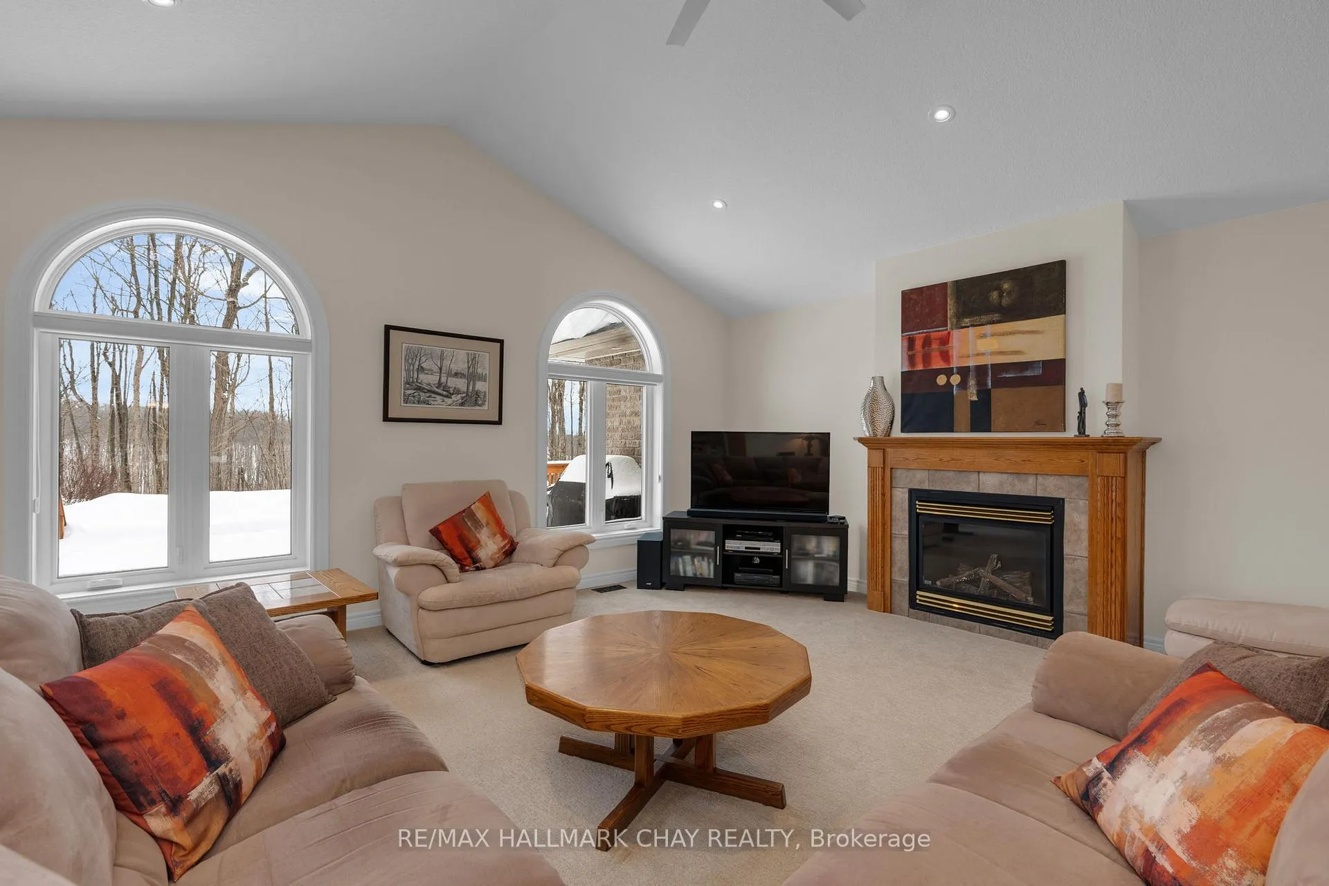 Photo 6 of 29 Maple Ridge Road, Oro-Medonte, Rural Oro-Medonte — HOMEH