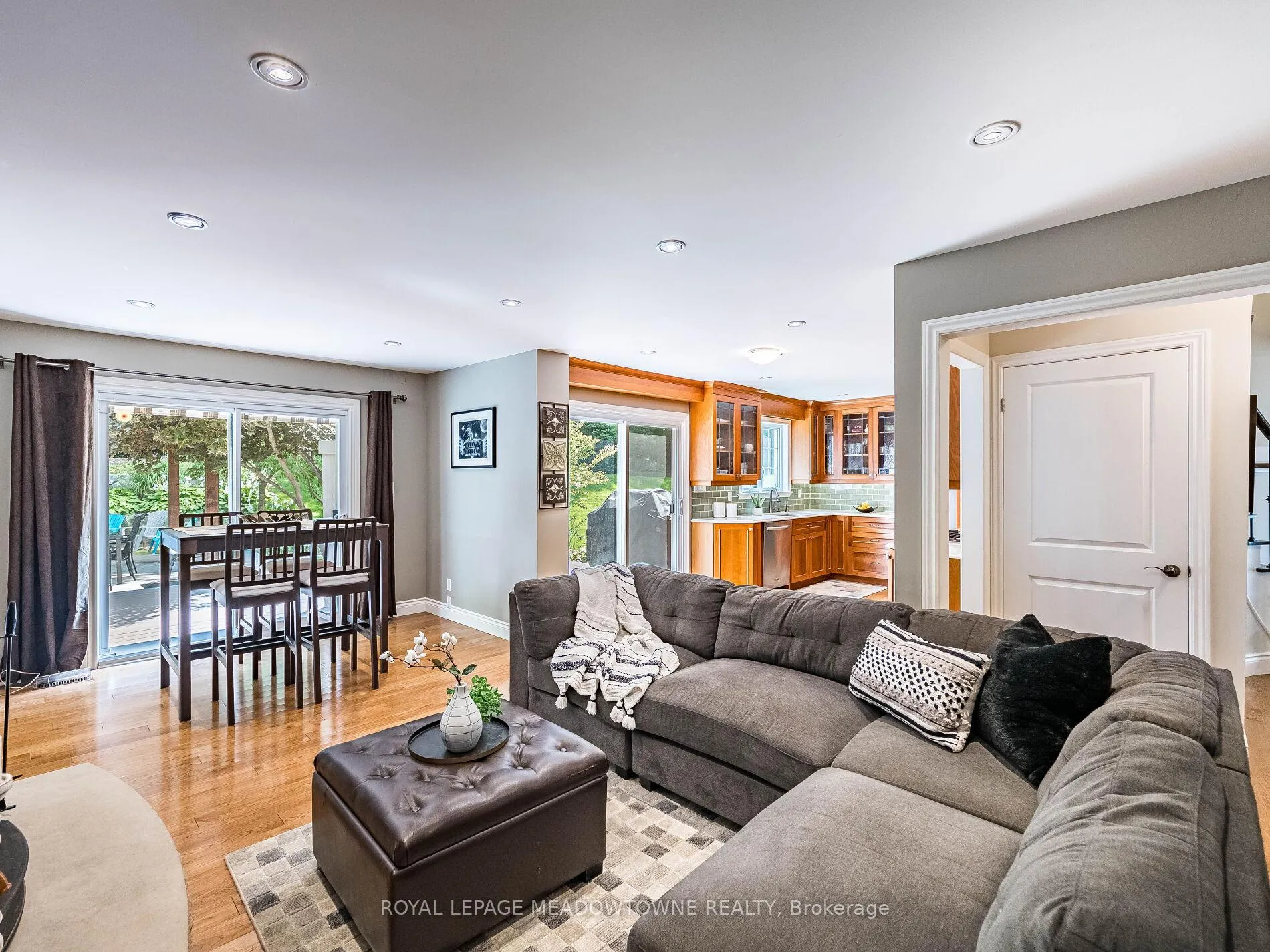 Photo 11 of 40 Hilltop Drive, Caledon, Caledon East — HOMEH