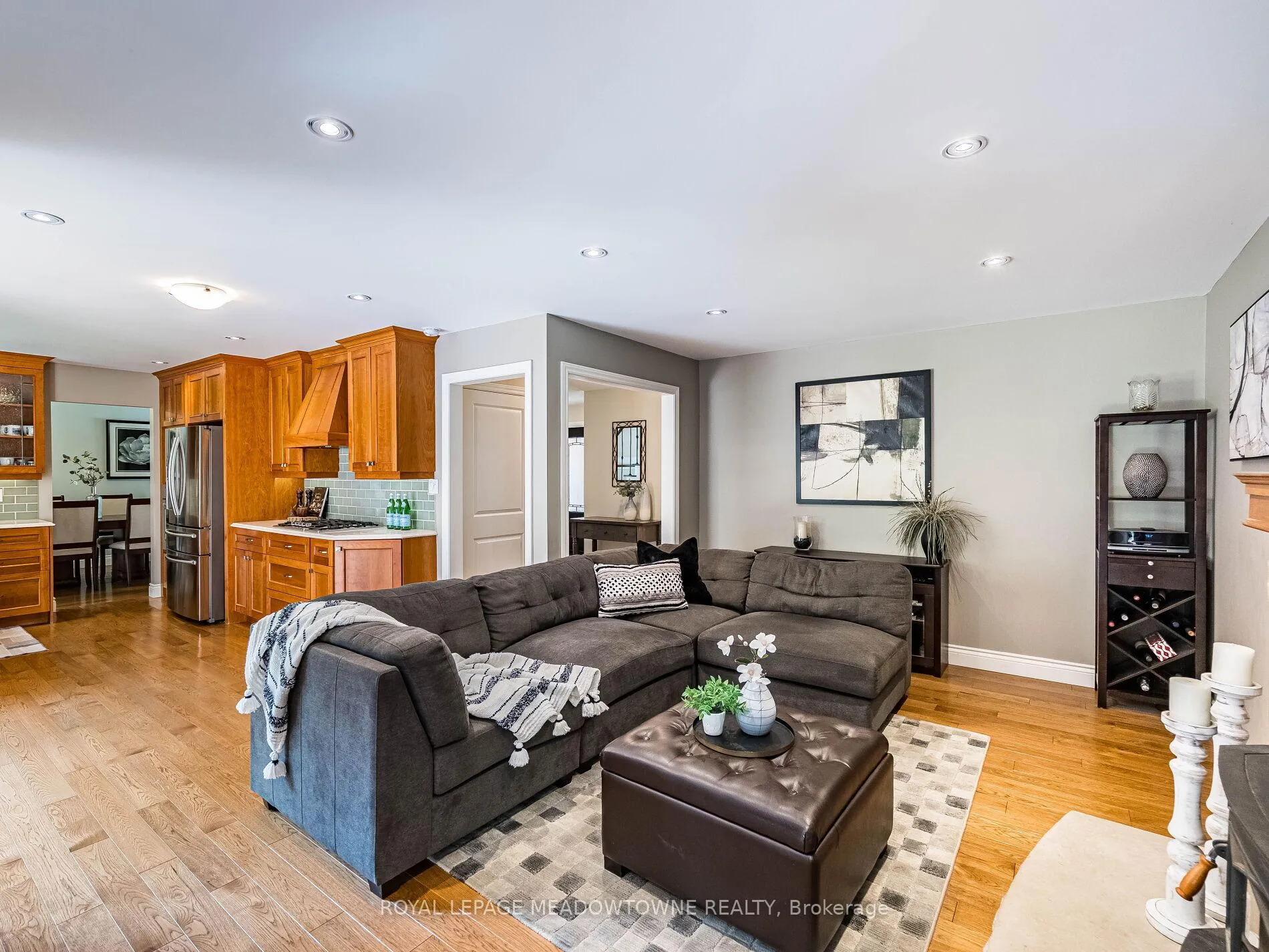 Photo 13 of 40 Hilltop Drive, Caledon, Caledon East — HOMEH