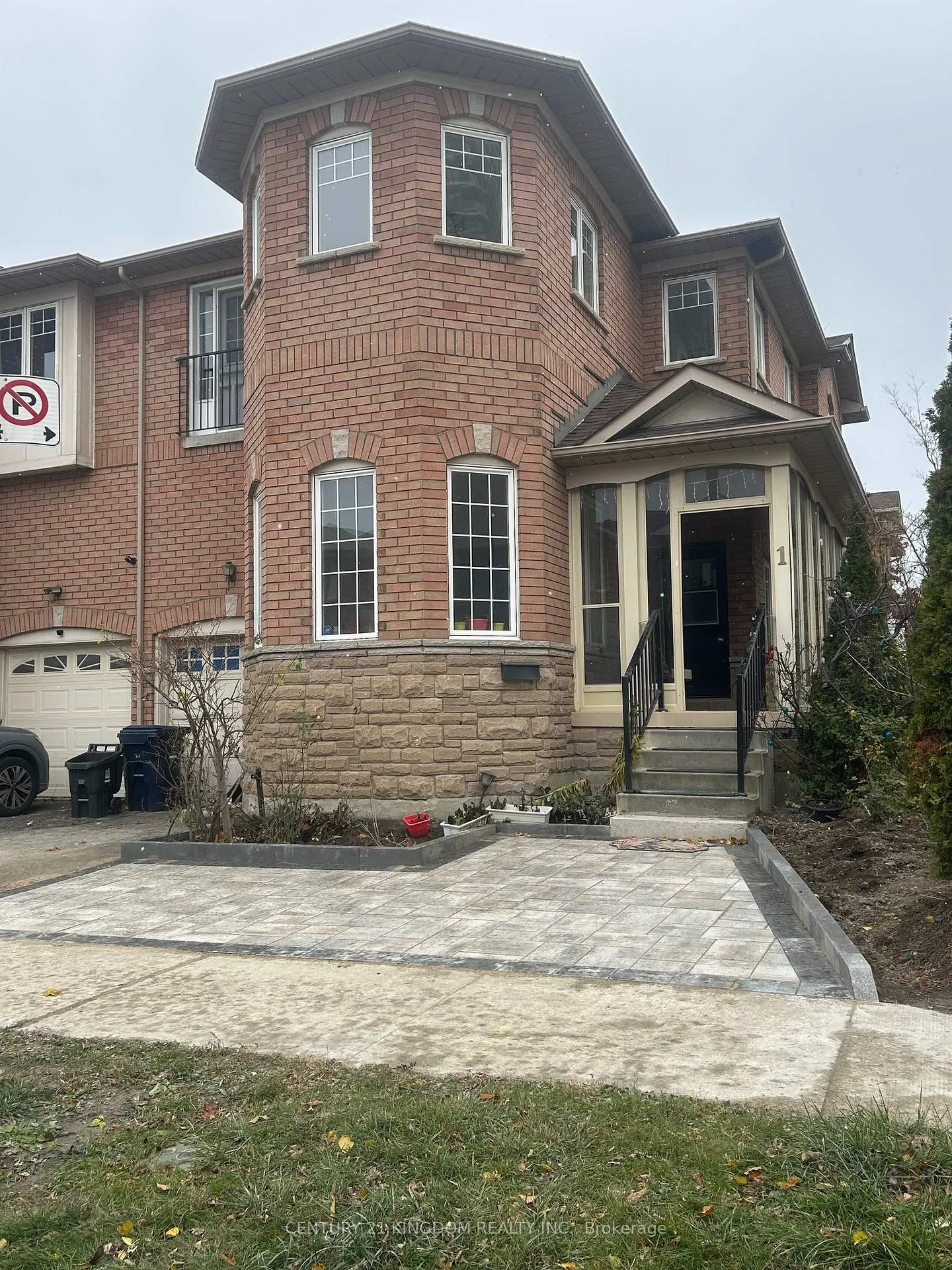 Photo 1 of 1 Seaton Park Road, Toronto, Flemingdon Park — HOMEH
