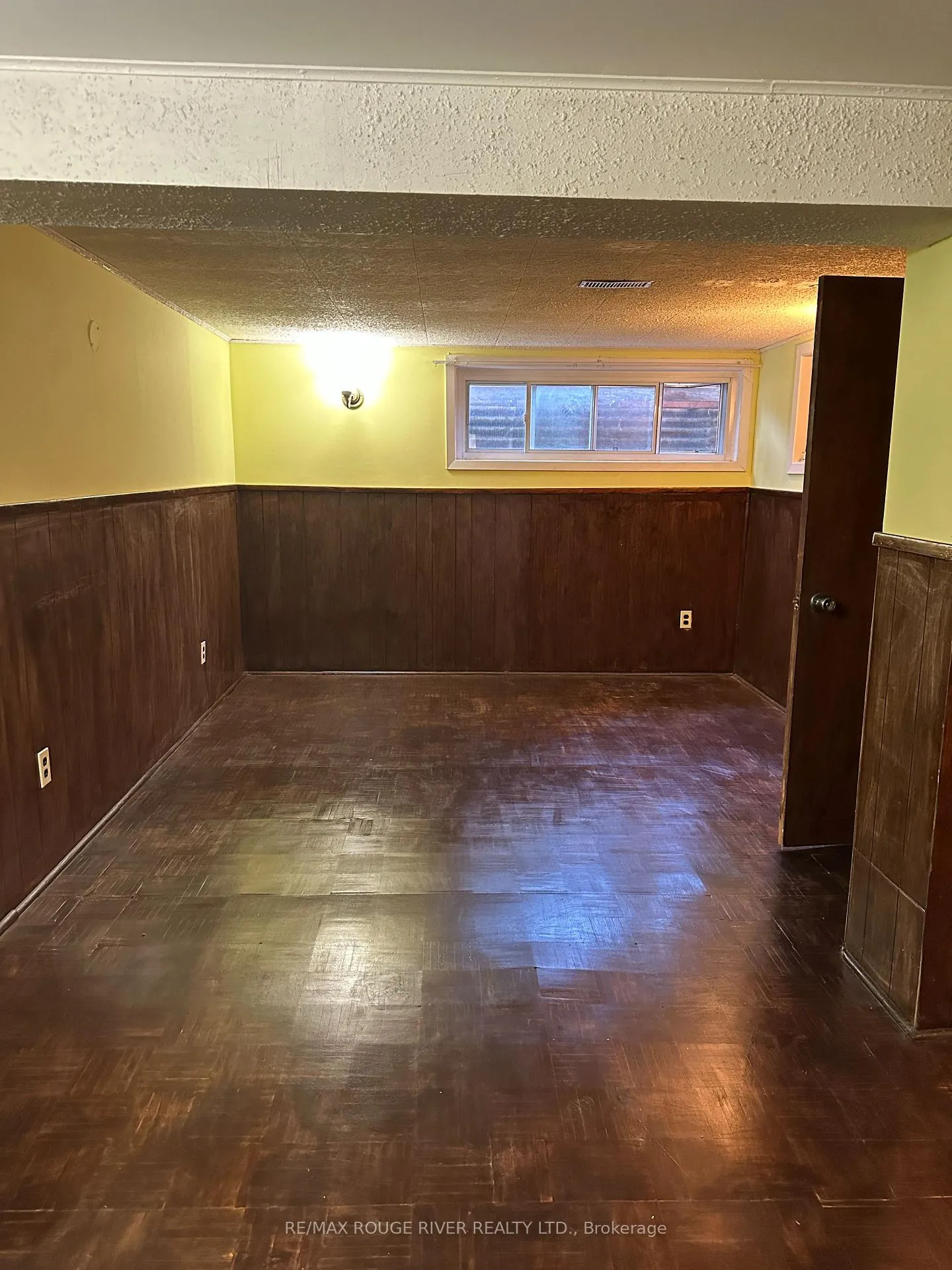 Photo 2 of Unit Basement, 27 Haileybury Drive, Scarborough, Bendale — HOMEH
