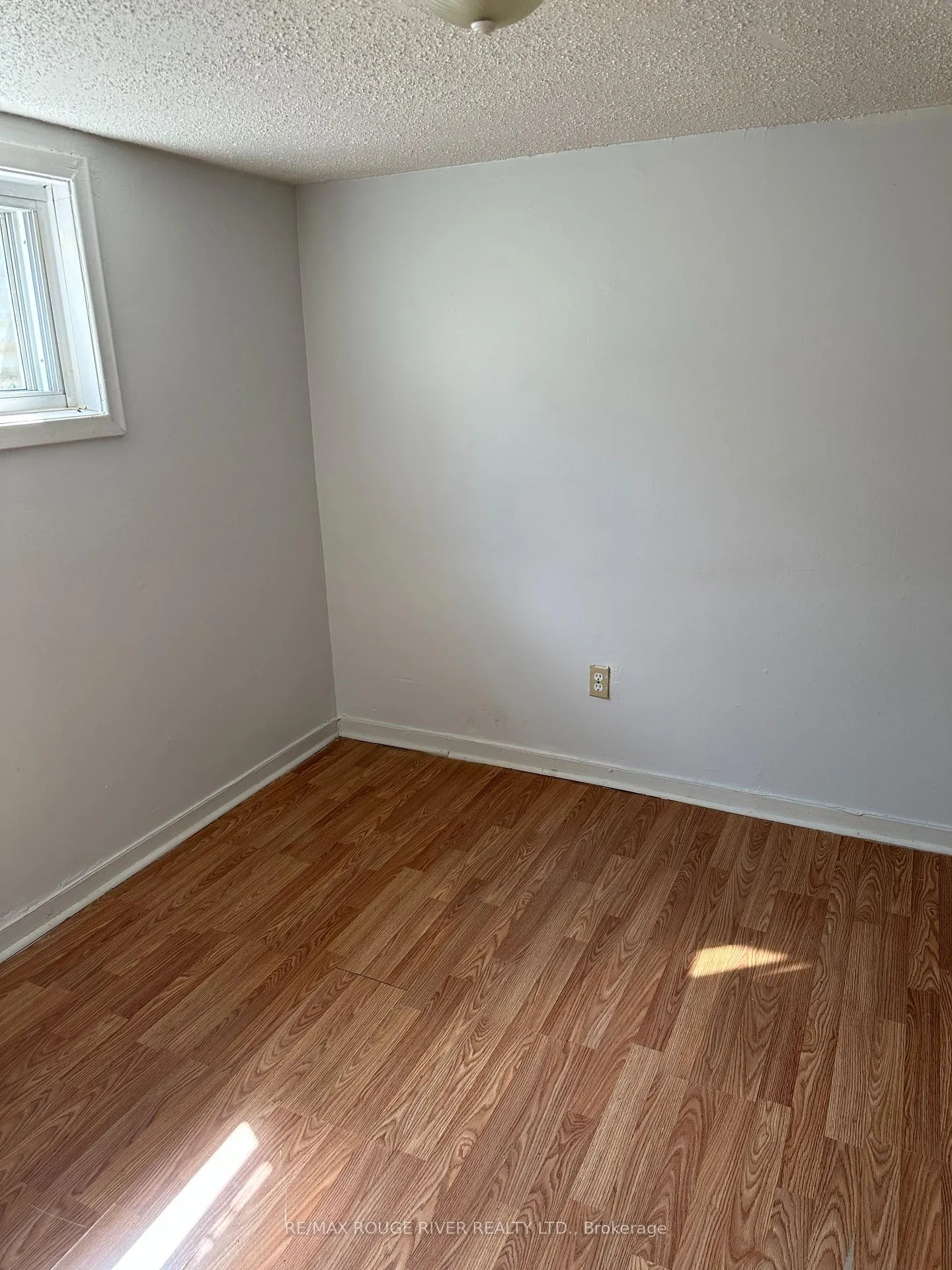 Photo 5 of Unit Basement, 27 Haileybury Drive, Scarborough, Bendale — HOMEH
