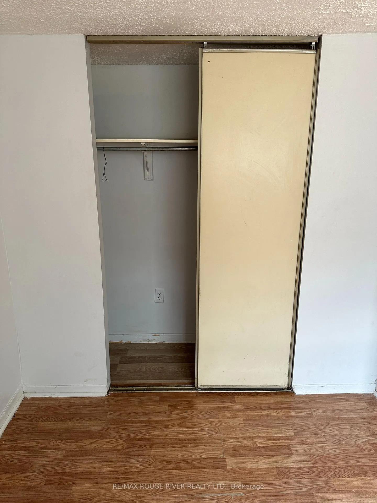 Photo 6 of Unit Basement, 27 Haileybury Drive, Scarborough, Bendale — HOMEH
