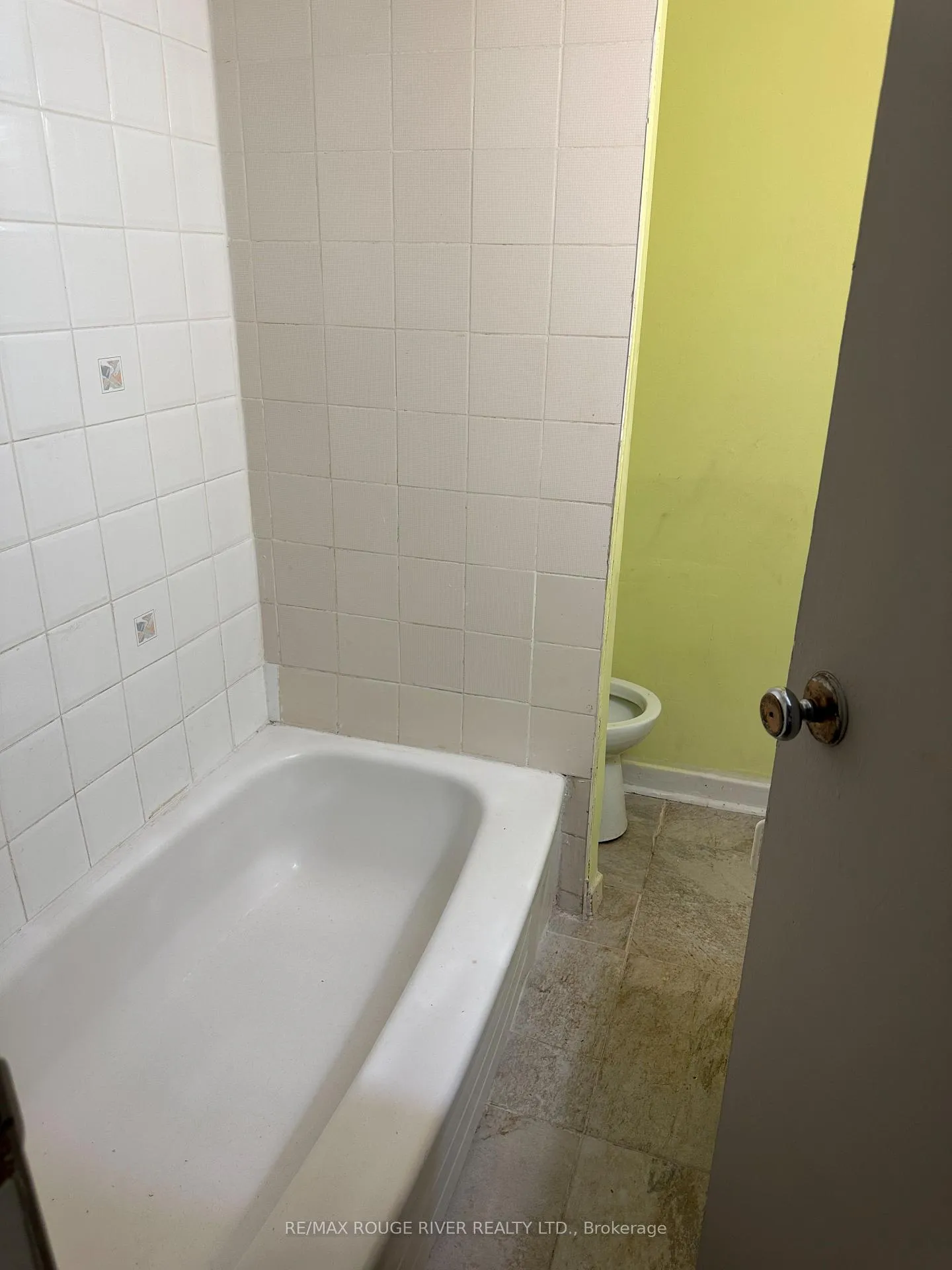 Photo 11 of Unit Basement, 27 Haileybury Drive, Scarborough, Bendale — HOMEH