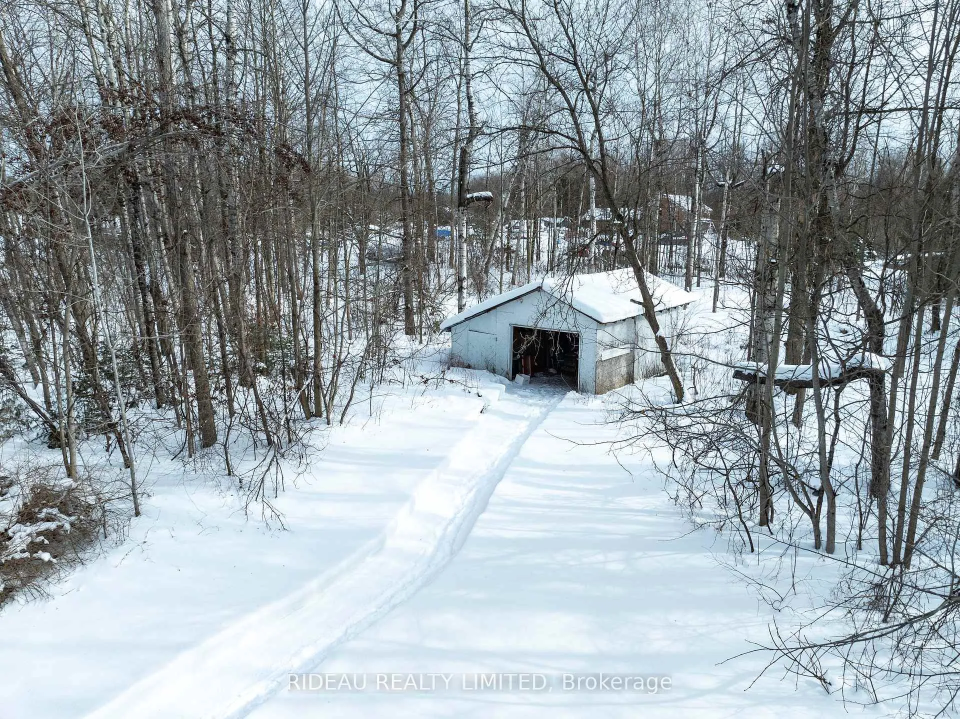 Photo 8 of 109 Perth Street, Rideau Lakes, Rideau Lakes (South Crosby) Twp — HOMEH