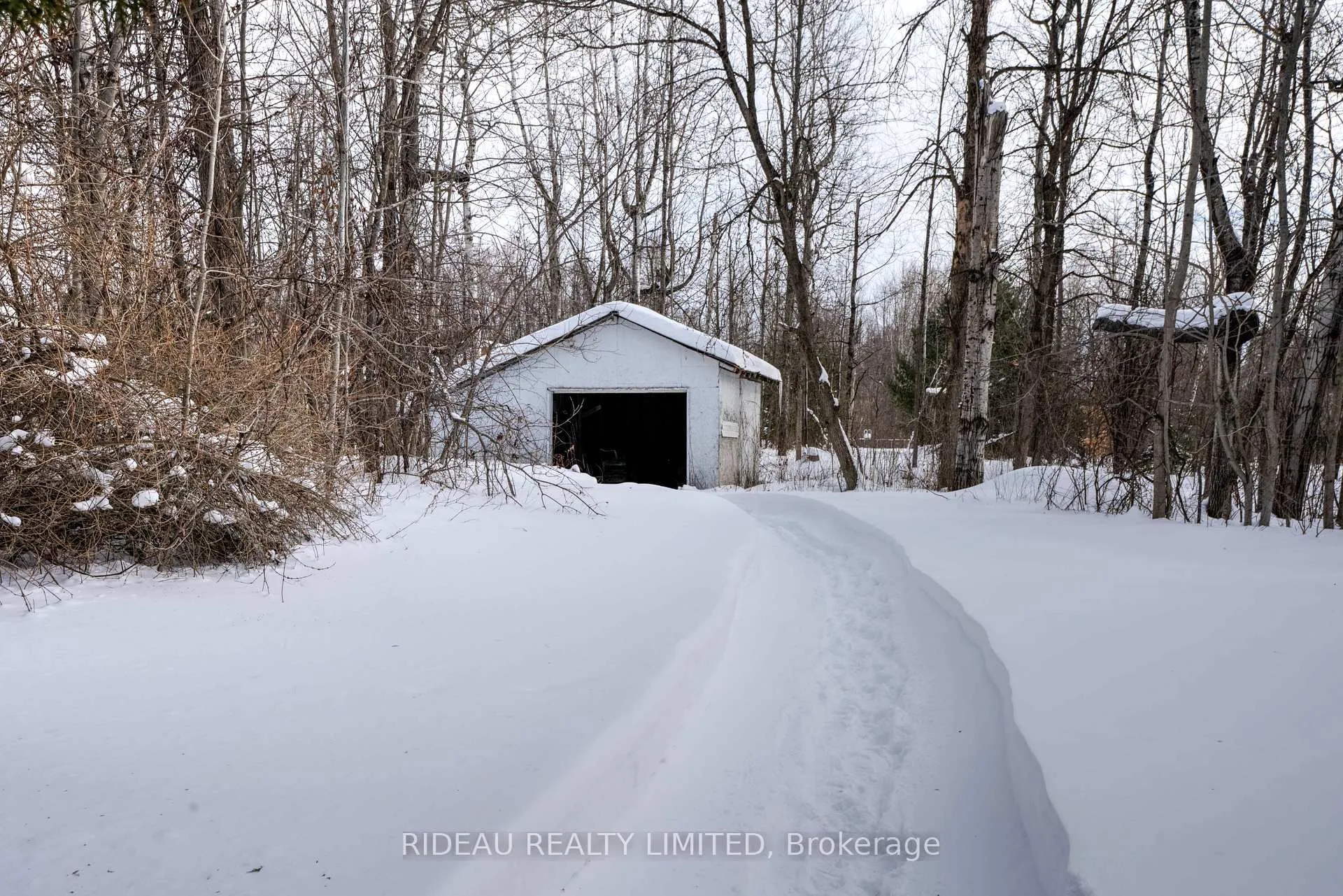 Photo 9 of 109 Perth Street, Rideau Lakes, Rideau Lakes (South Crosby) Twp — HOMEH