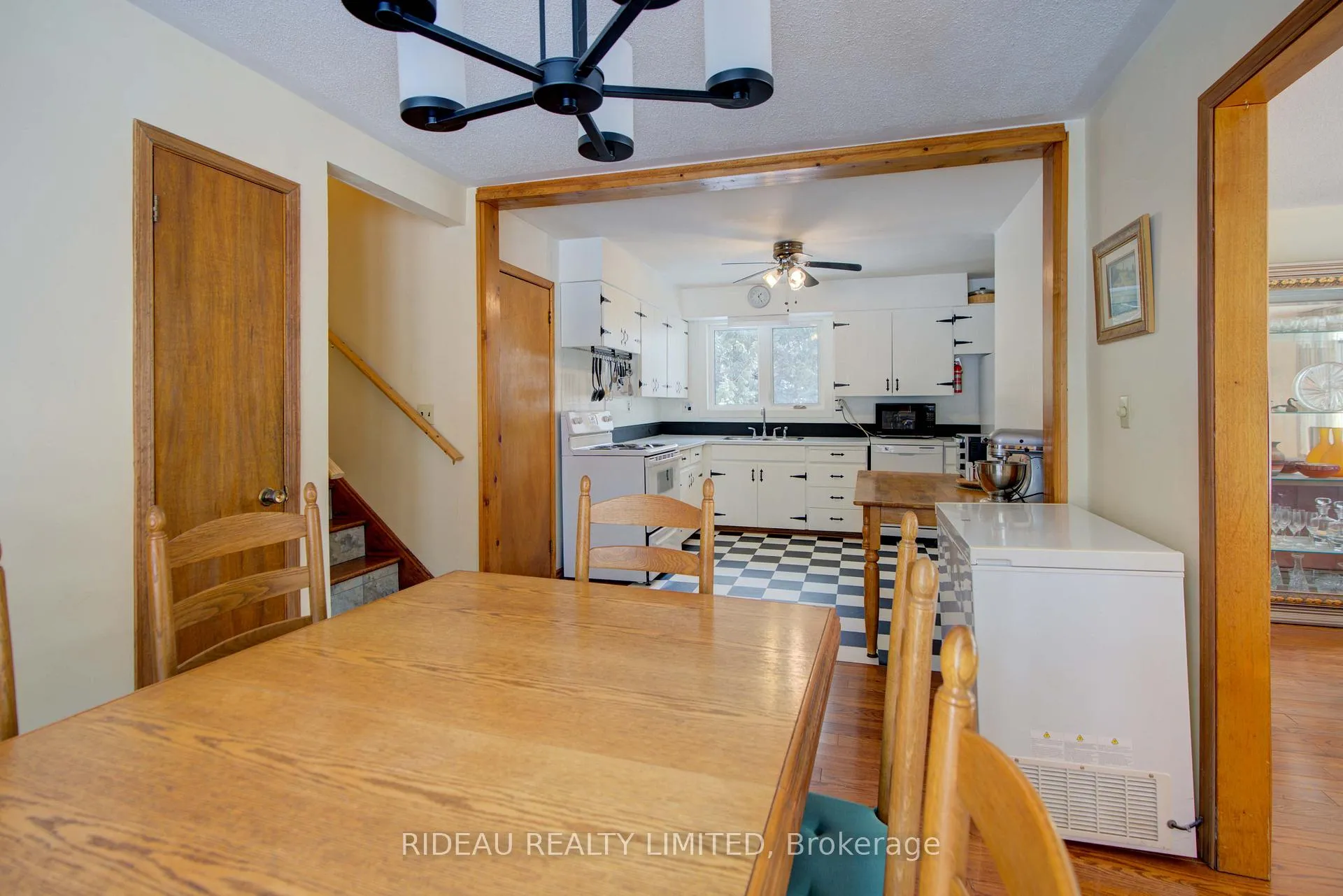 Photo 19 of 109 Perth Street, Rideau Lakes, Rideau Lakes (South Crosby) Twp — HOMEH