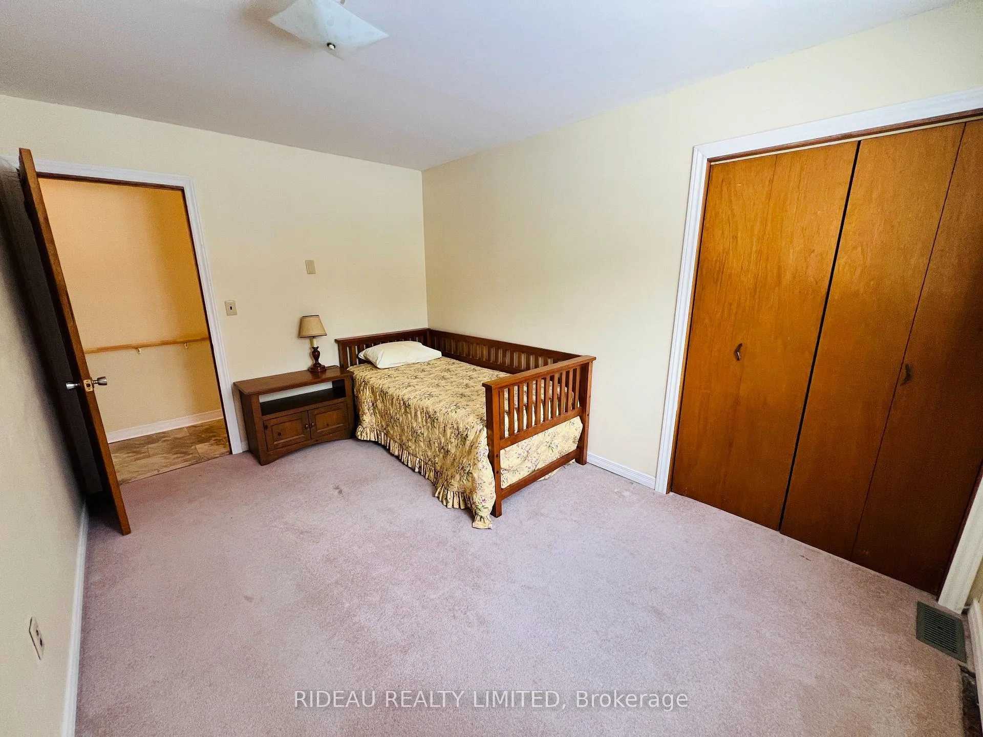 Photo 22 of 109 Perth Street, Rideau Lakes, Rideau Lakes (South Crosby) Twp — HOMEH