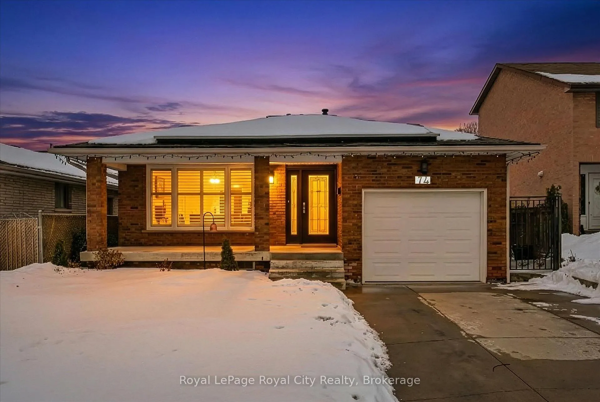Photo 2 of 74 Summercrest Drive, Hamilton, Gershome — HOMEH