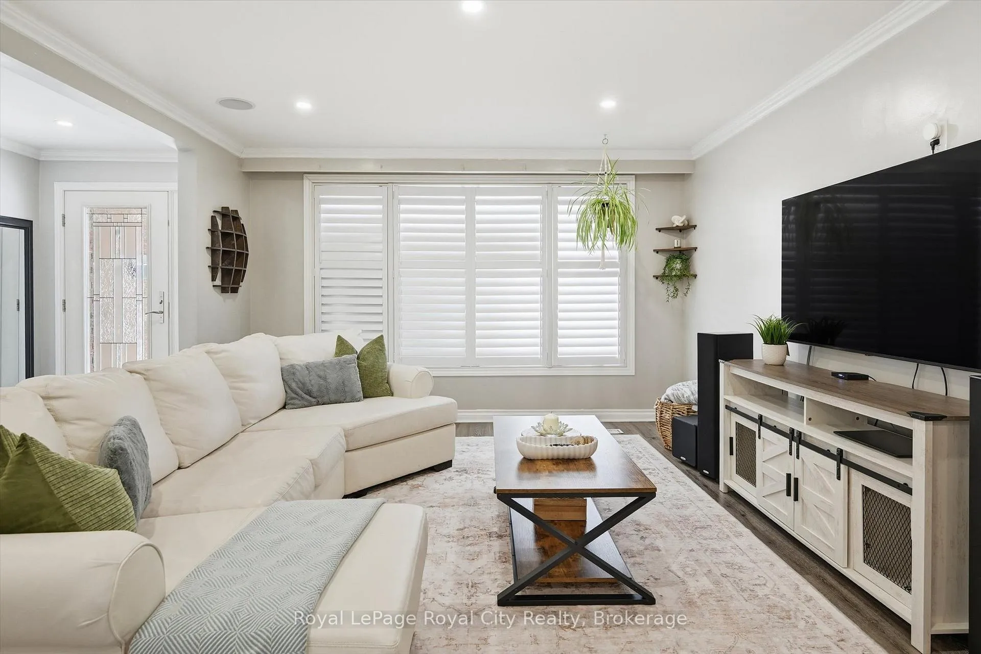 Photo 7 of 74 Summercrest Drive, Hamilton, Gershome — HOMEH
