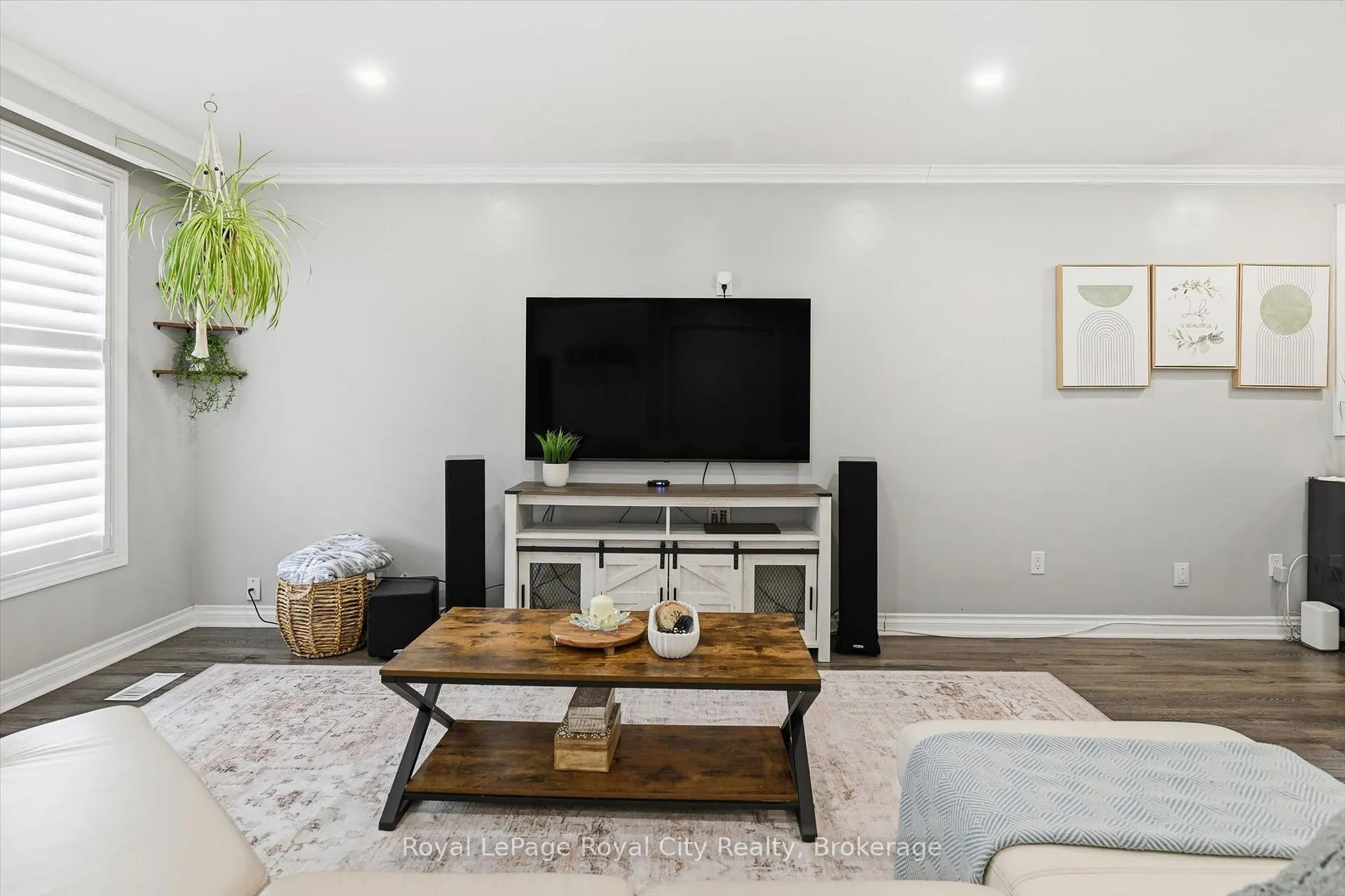 Photo 8 of 74 Summercrest Drive, Hamilton, Gershome — HOMEH