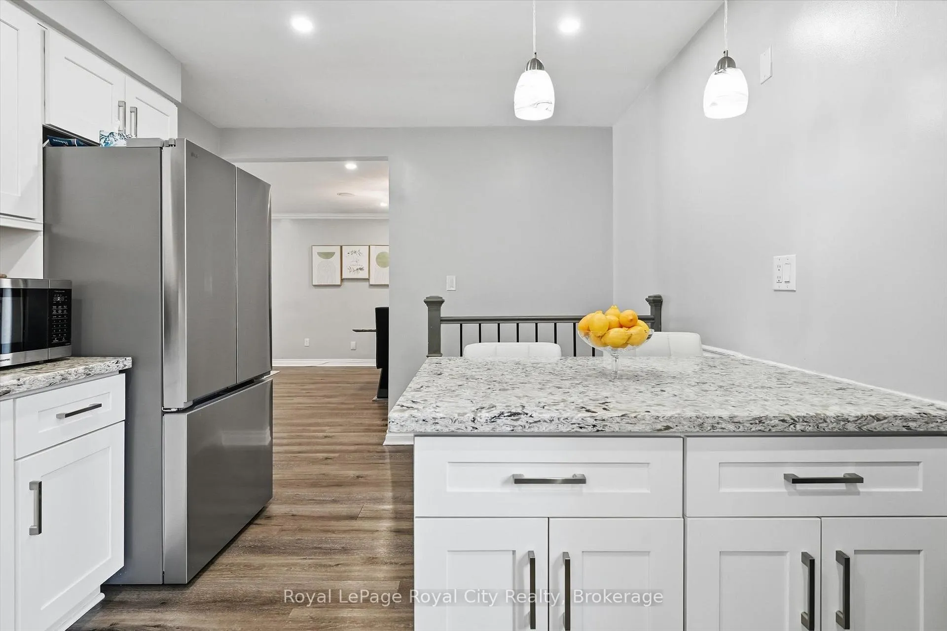 Photo 16 of 74 Summercrest Drive, Hamilton, Gershome — HOMEH