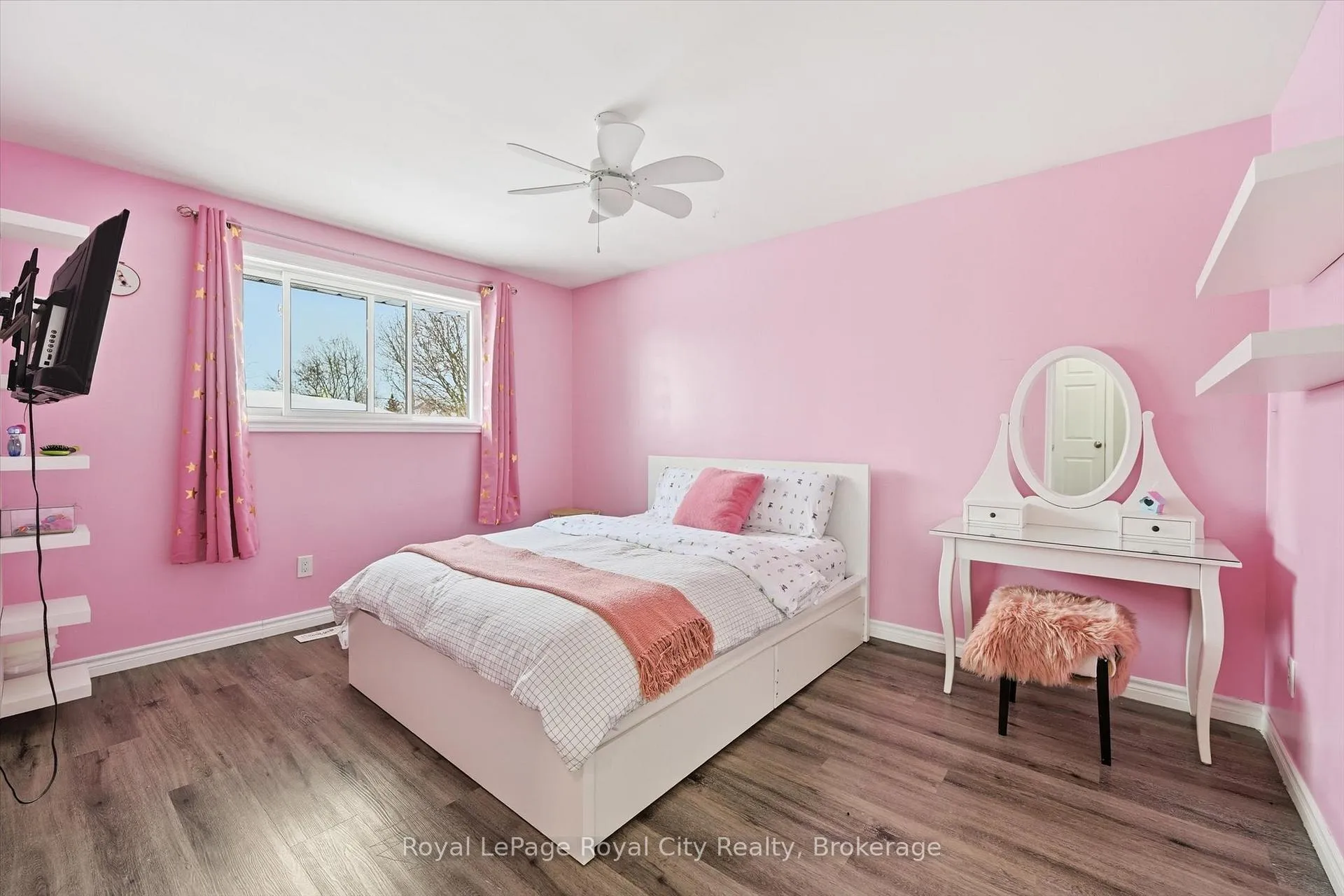 Photo 21 of 74 Summercrest Drive, Hamilton, Gershome — HOMEH