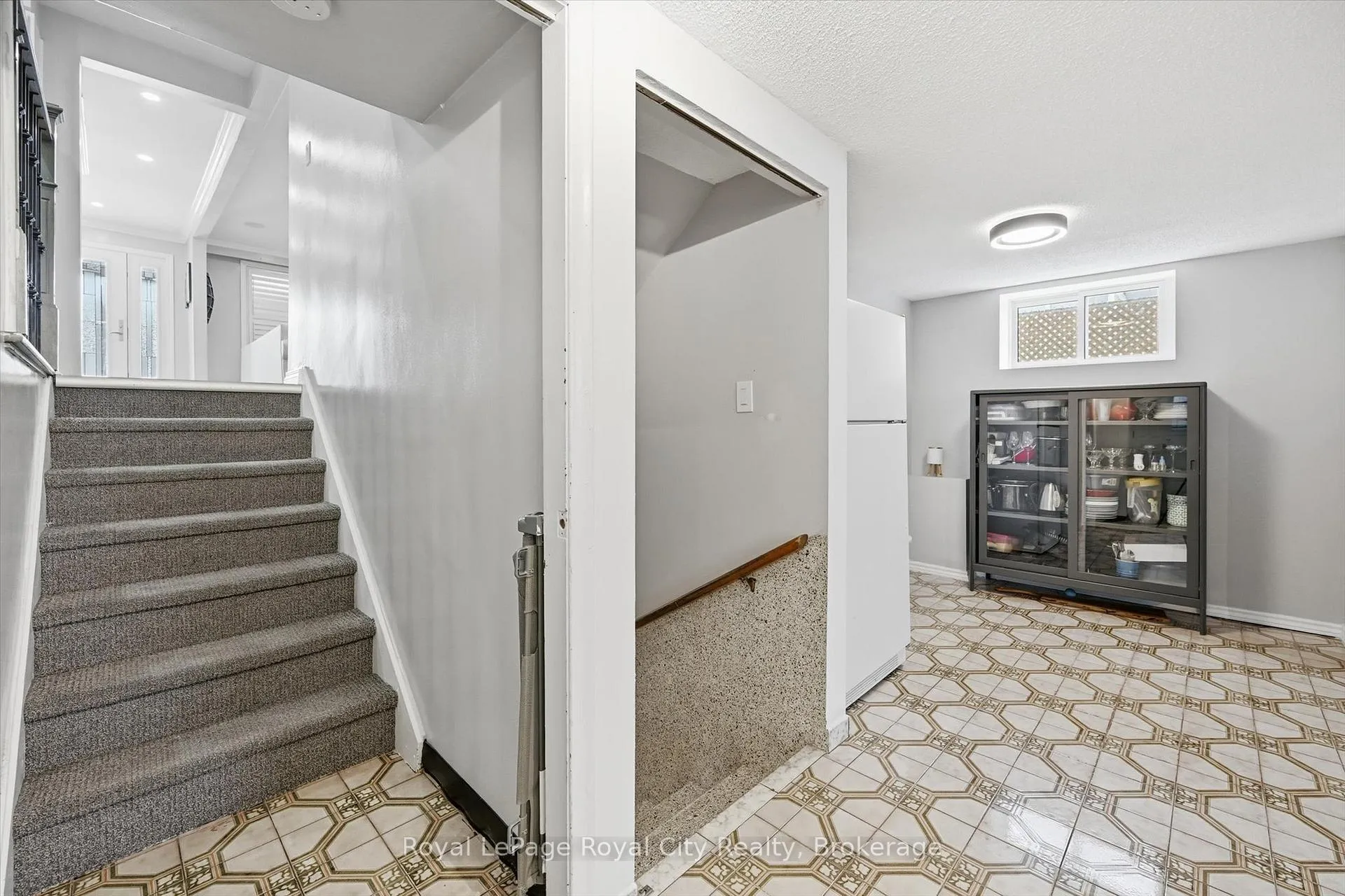 Photo 31 of 74 Summercrest Drive, Hamilton, Gershome — HOMEH