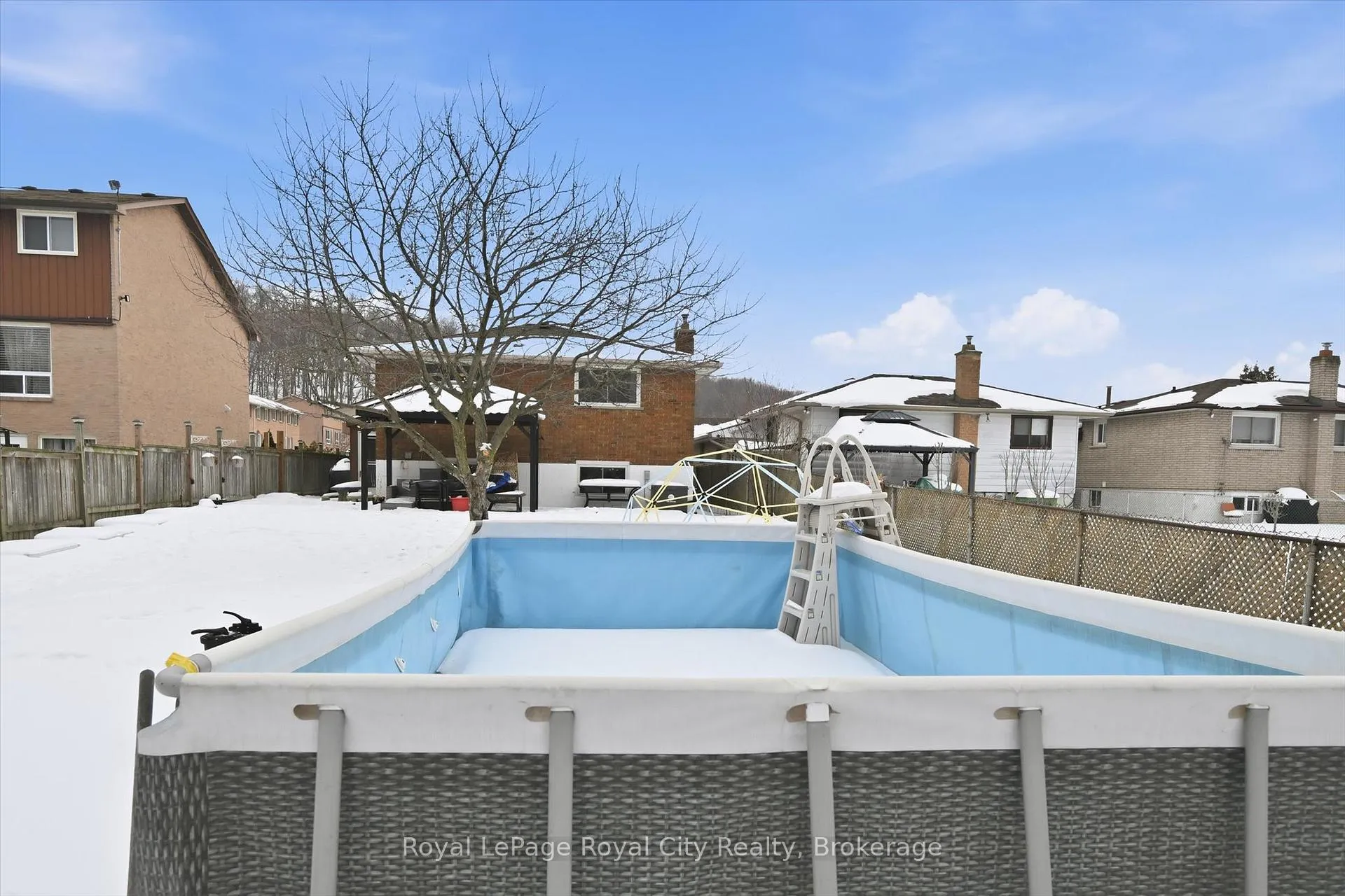 Photo 43 of 74 Summercrest Drive, Hamilton, Gershome — HOMEH